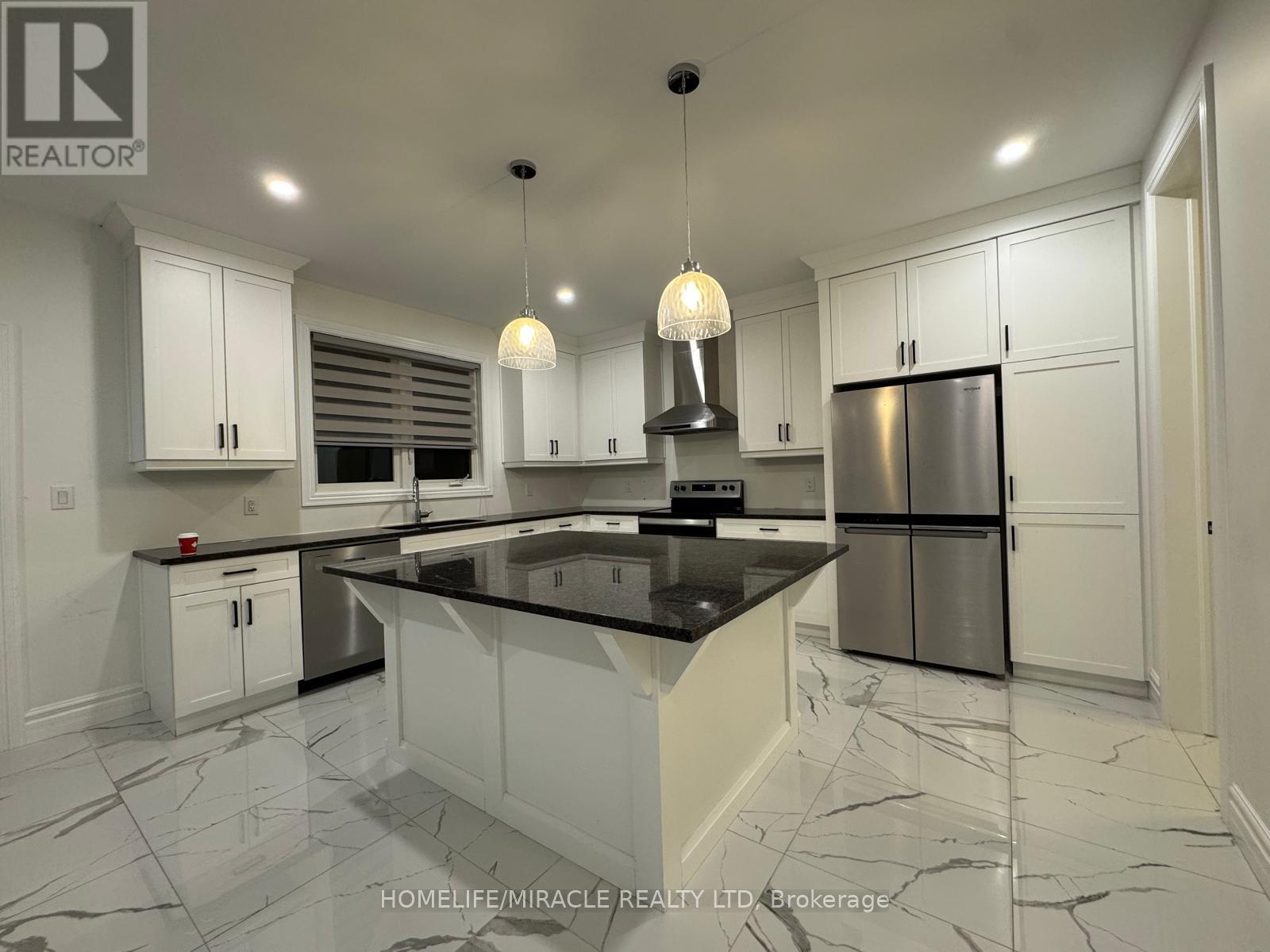 219 Cowan Court, Amherstburg, Ontario  N9V 0G9 - Photo 9 - X12499518