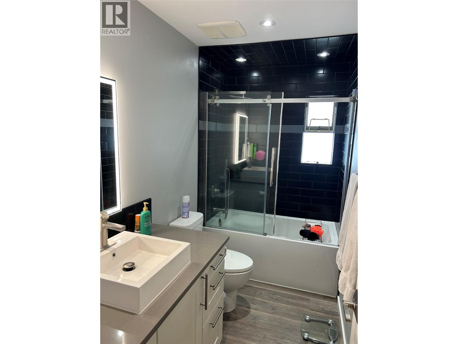 38 BAYVIEW Crescent Osoyoos Photo 24 38 BAYVIEW Crescent Osoyoos Photo 24