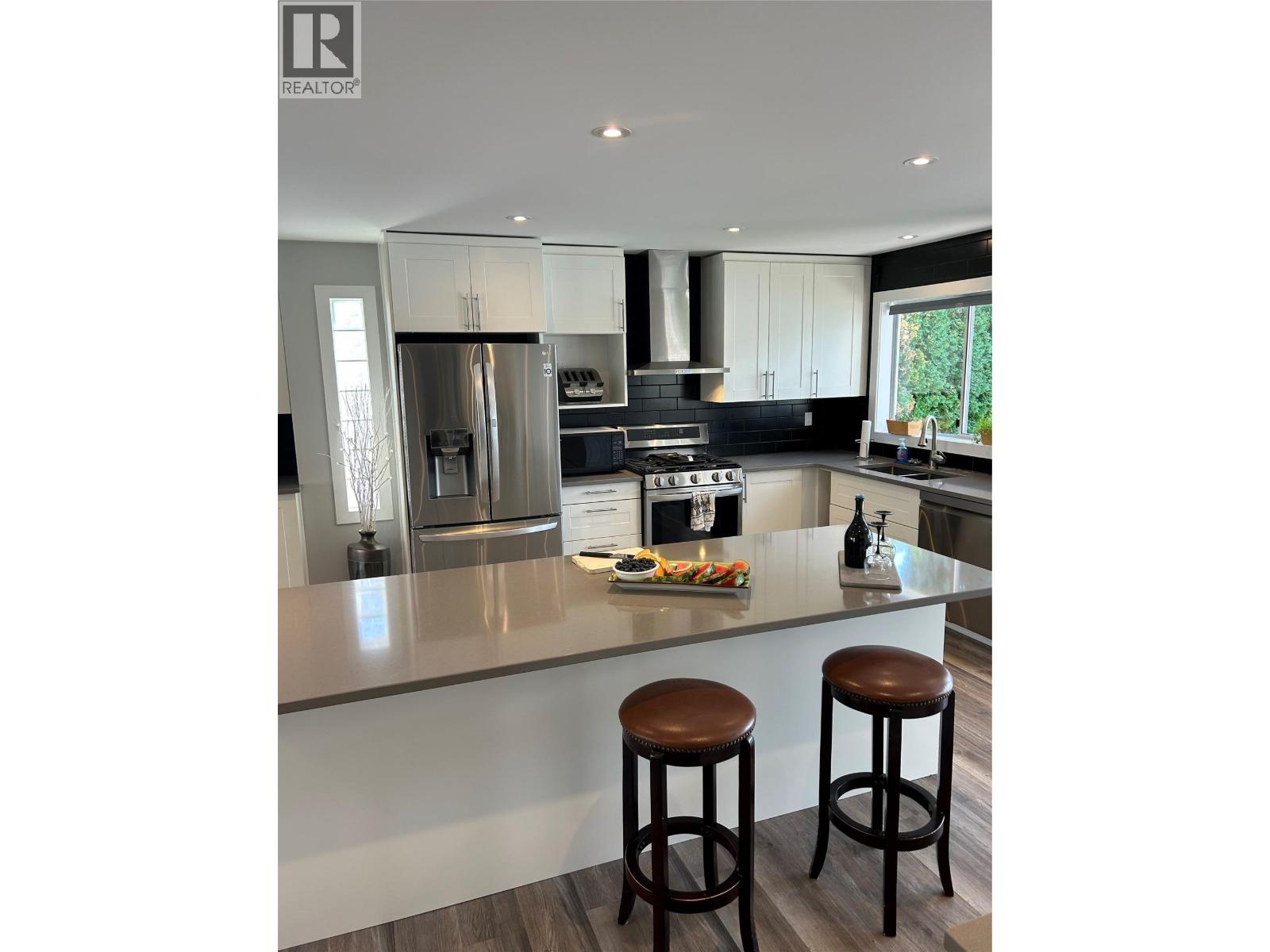 38 BAYVIEW Crescent Osoyoos Photo 9 38 BAYVIEW Crescent Osoyoos Photo 9