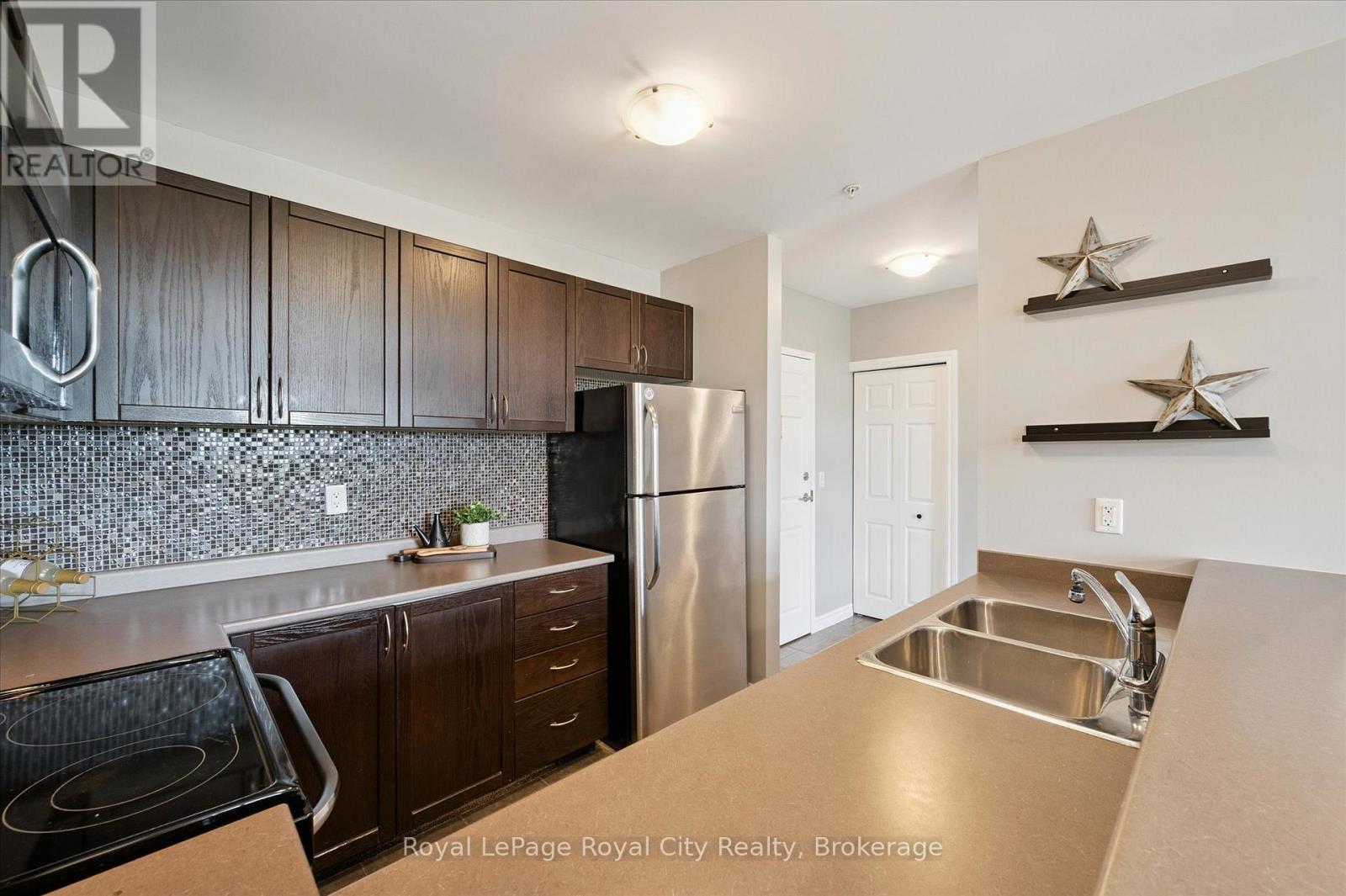 207 - 2 Colonial Drive, Guelph, Ontario  N1L 0K8 - Photo 12 - X12499532