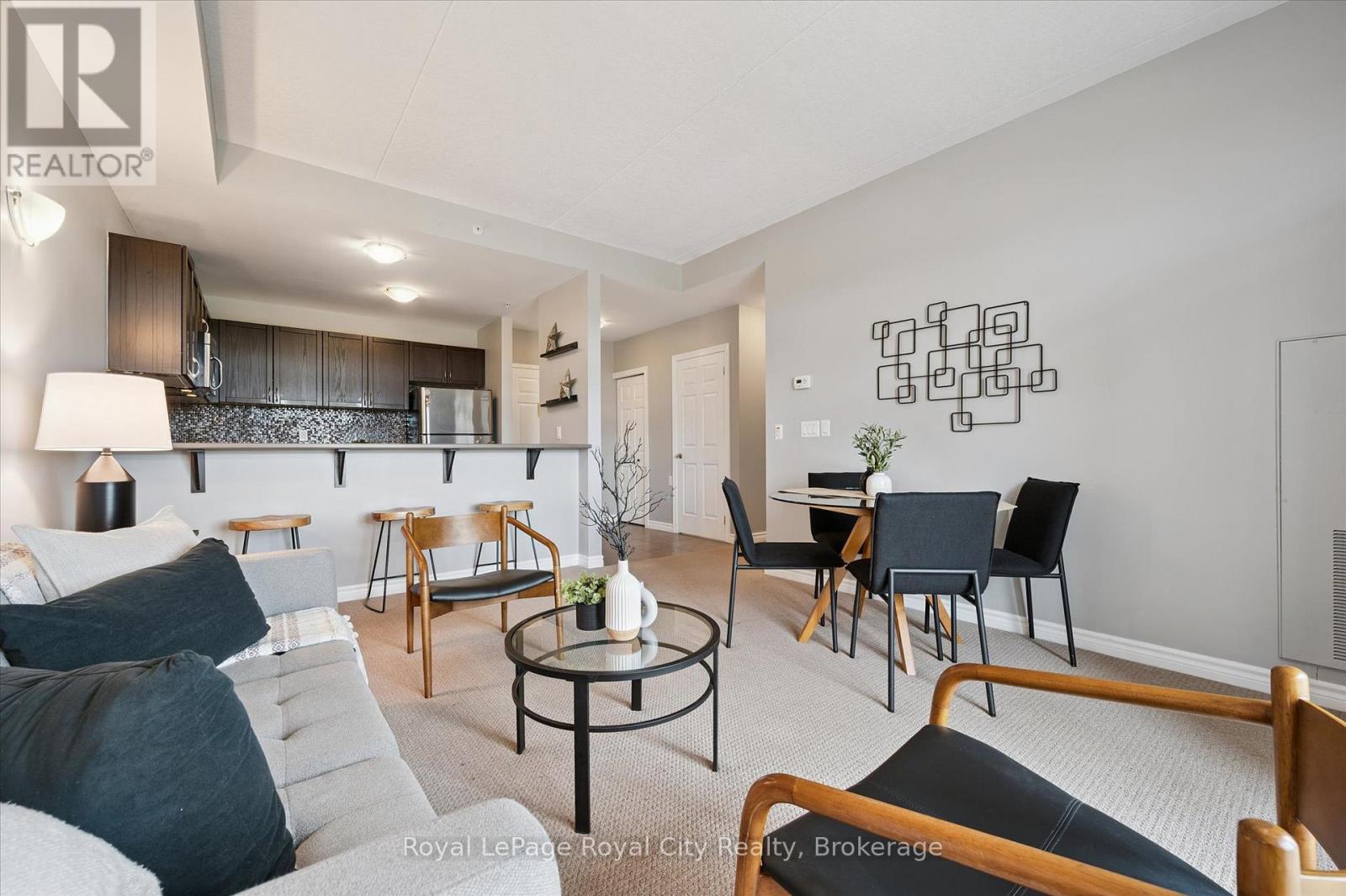 207 - 2 Colonial Drive, Guelph, Ontario  N1L 0K8 - Photo 8 - X12499532