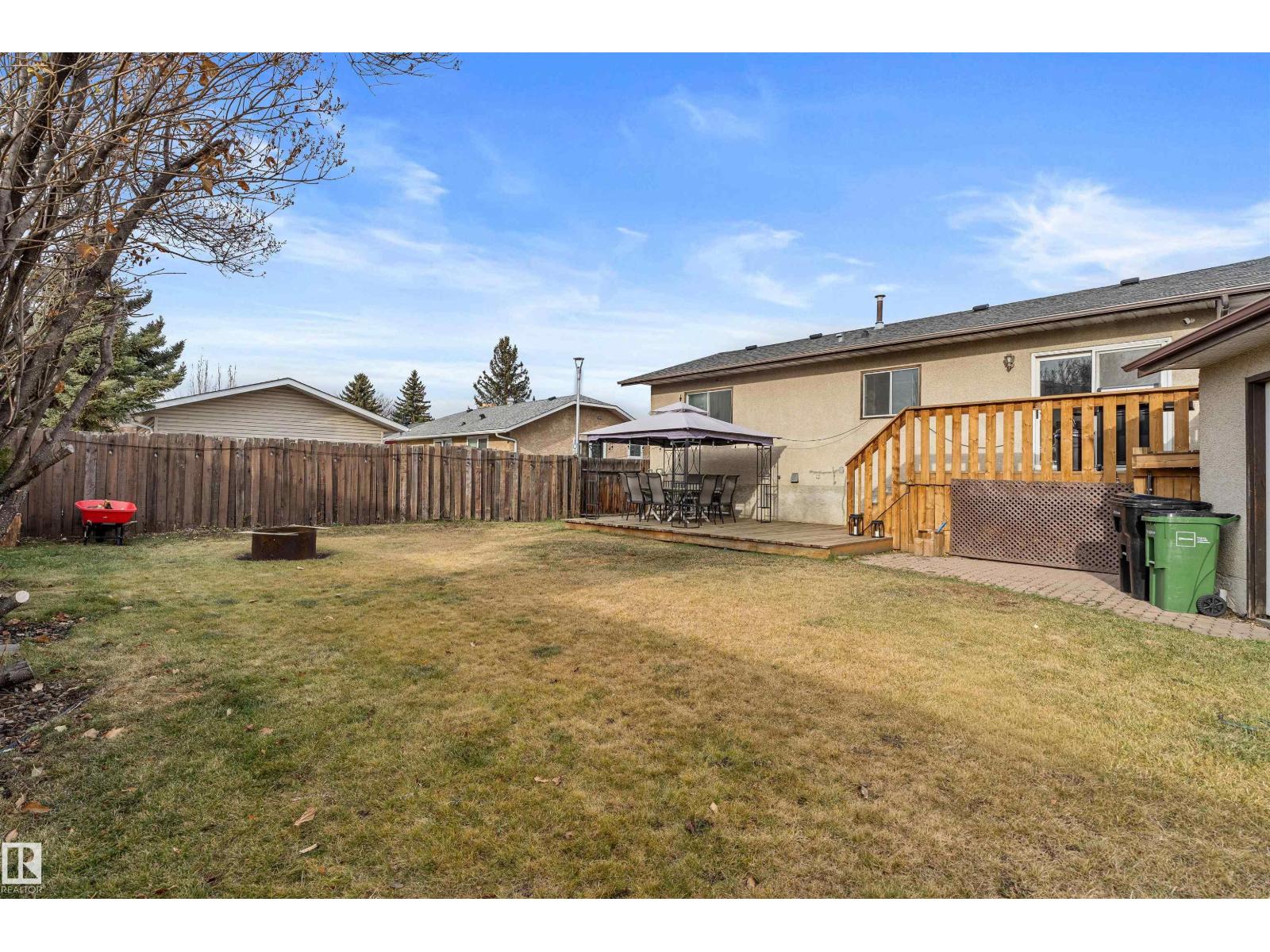 9807 165 Av Nw, Edmonton, Alberta  T5X 4Z1 - Photo 17 - E4464379