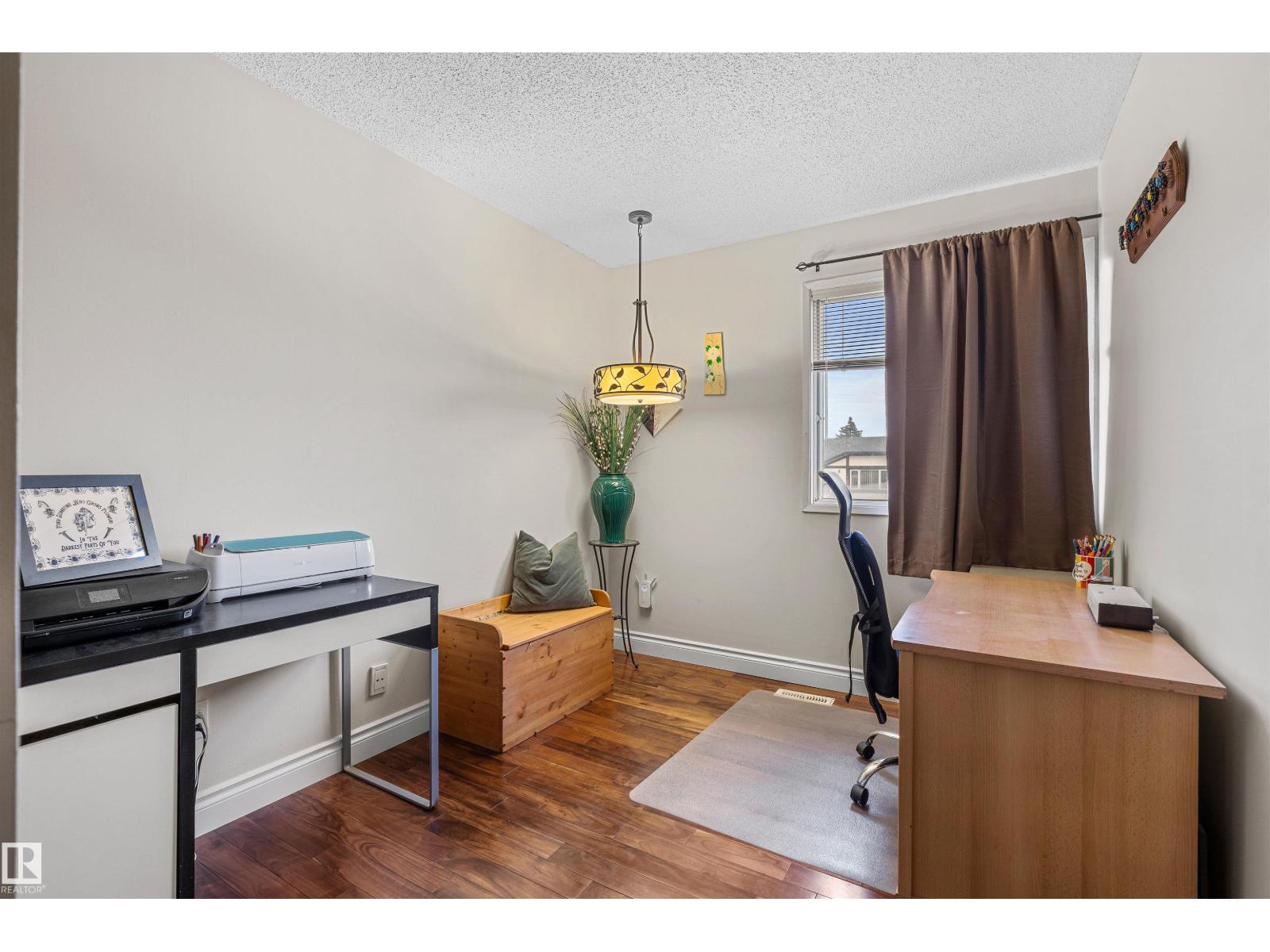 9807 165 Av Nw, Edmonton, Alberta  T5X 4Z1 - Photo 9 - E4464379