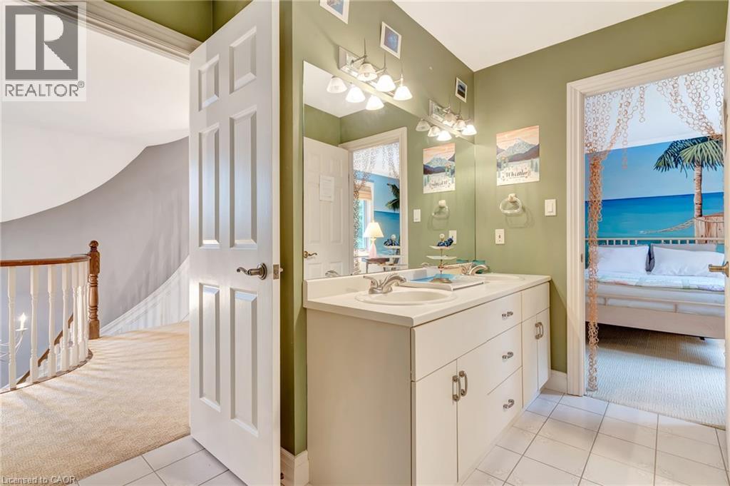 22 Deerpath Court, Cambridge, Ontario  N1T 1H7 - Photo 32 - 40784909