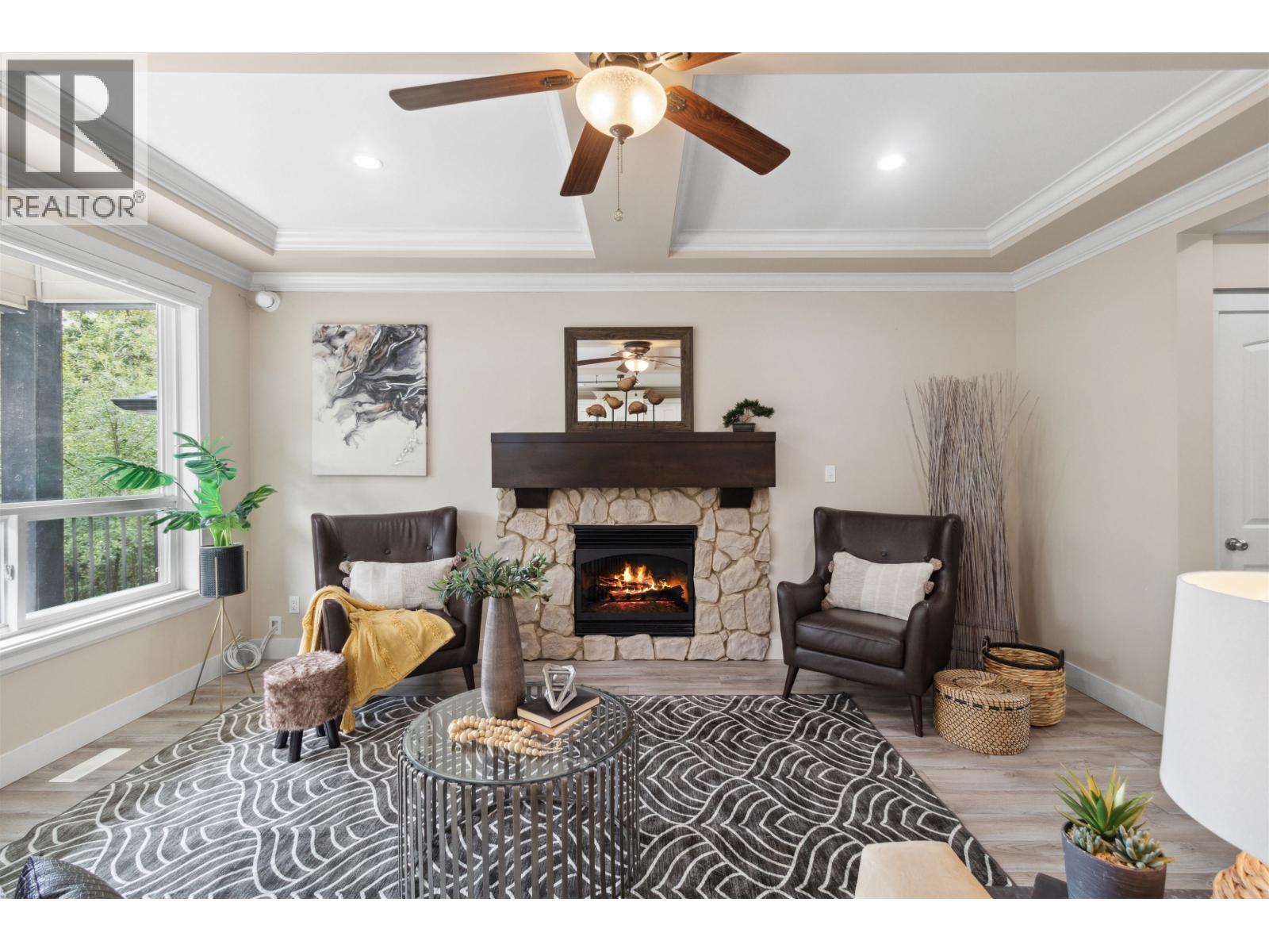 24220 103a Avenue, Maple Ridge, British Columbia  V2W 0E4 - Photo 3 - R3063823