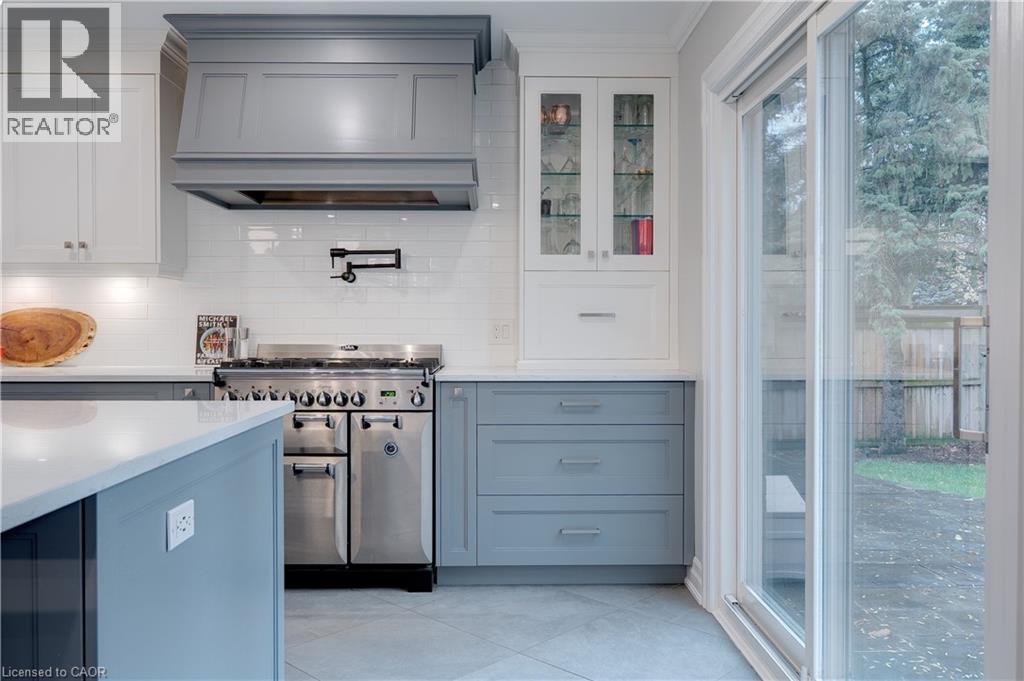 1586 Heritage Way, Oakville, Ontario  L6M 2Z5 - Photo 11 - 40780453