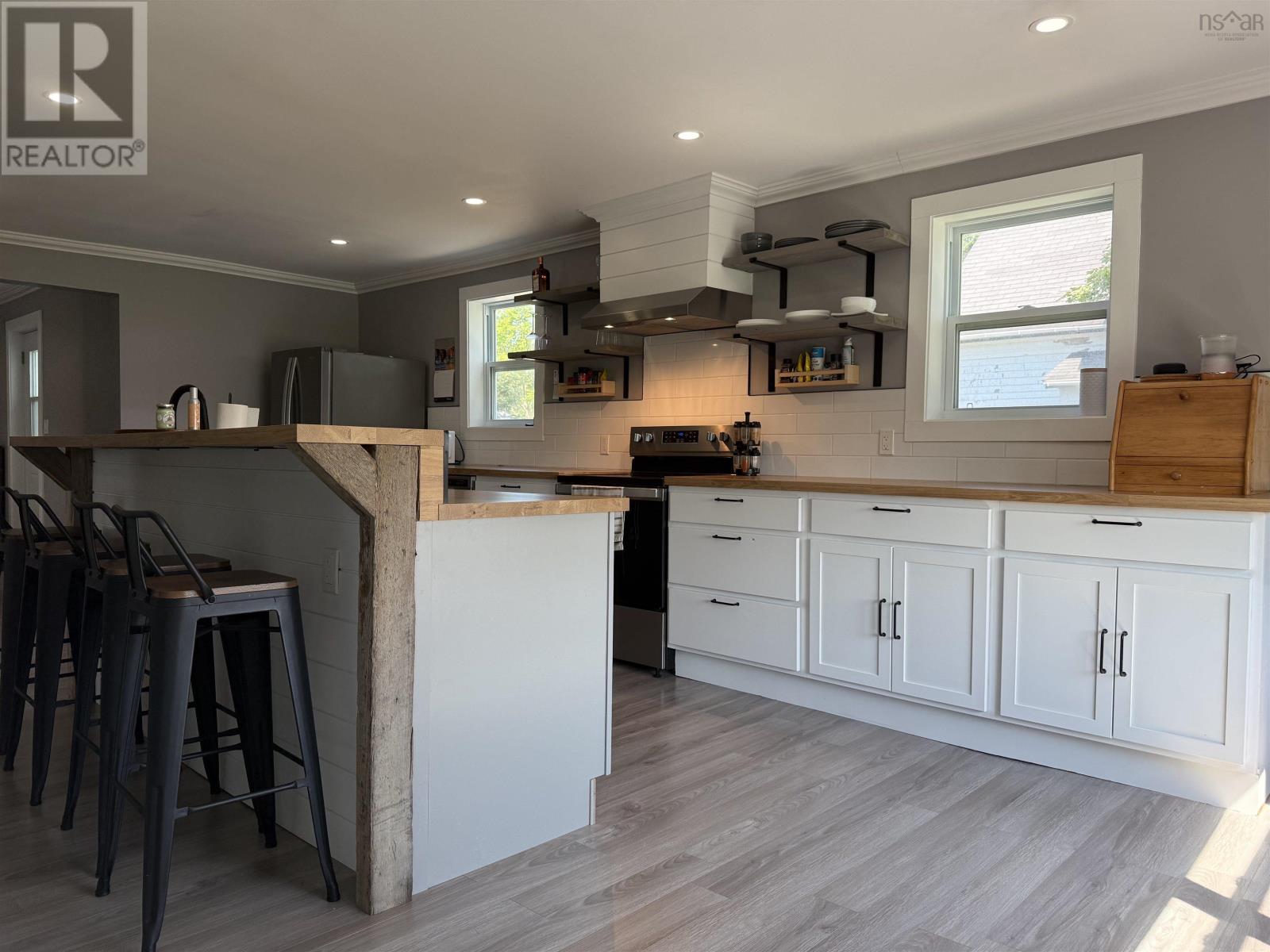 1044 Highway 335, Middle West Pubnico, Nova Scotia  B0W 0C5 - Photo 20 - 202520985