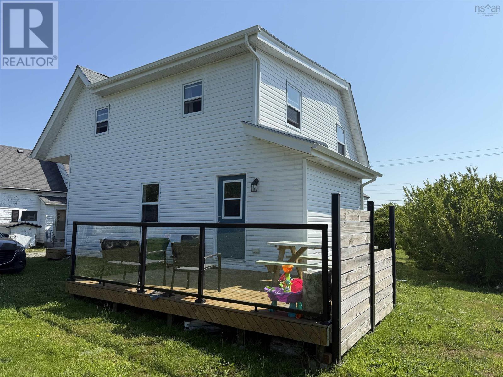 1044 Highway 335, Middle West Pubnico, Nova Scotia  B0W 0C5 - Photo 4 - 202520985