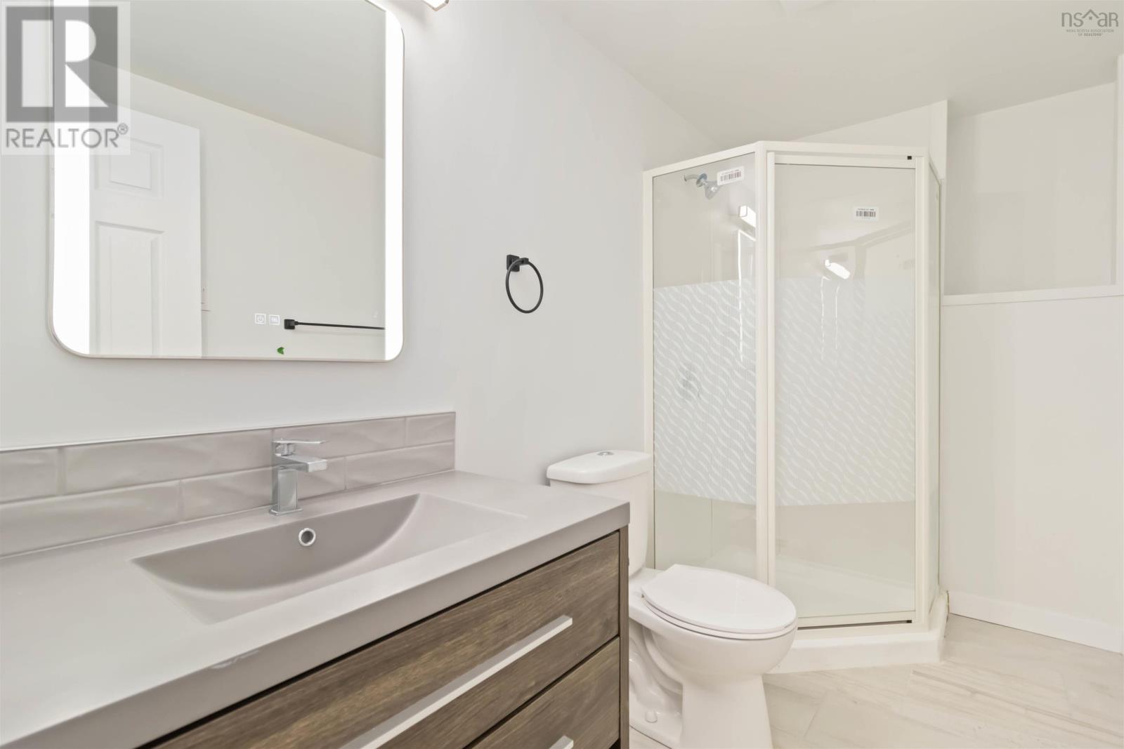 26 Village Crescent, Bedford, Nova Scotia  B4A 1J2 - Photo 32 - 202527005