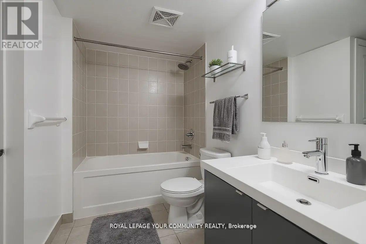 421 - 352 Front Street W, Toronto (Waterfront Communities), Ontario  M5V 0K3 - Photo 32 - C12499536