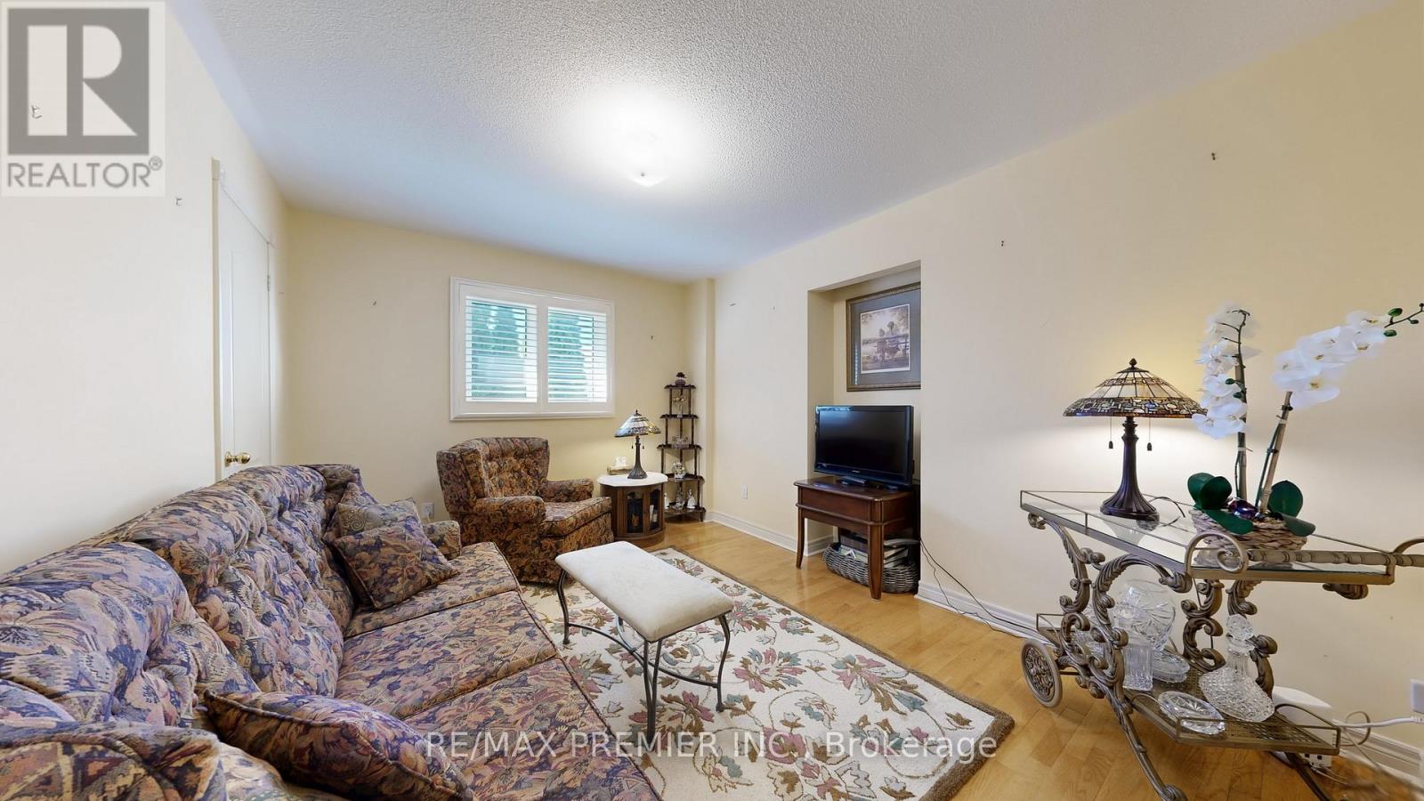 32 Veneto Drive, Vaughan (Vaughan Grove), Ontario  L4L 8X4 - Photo 20 - N12498102