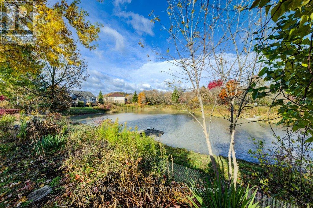 670 Salzburg Drive, Waterloo, Ontario  N2V 2N8 - Photo 44 - X12484376