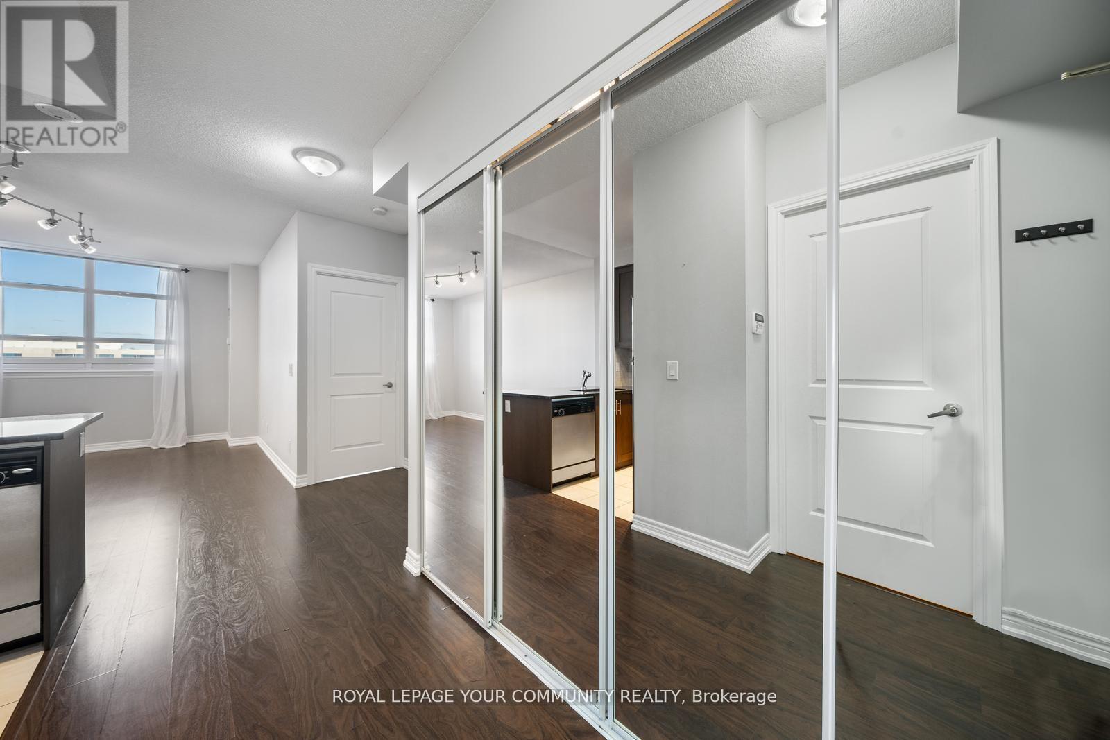 402 - 9245 Jane Street, Vaughan, Ontario  L6A 0J9 - Photo 10 - N12499526