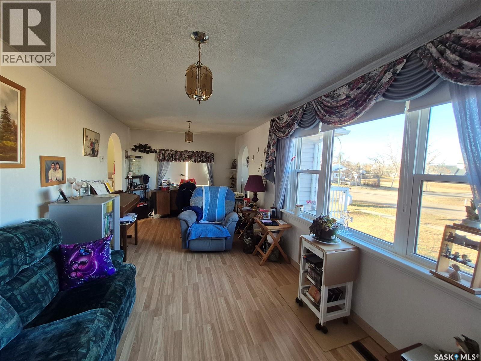 500 2nd Avenue E, Kyle, Saskatchewan  S0L 1T0 - Photo 10 - SK022179