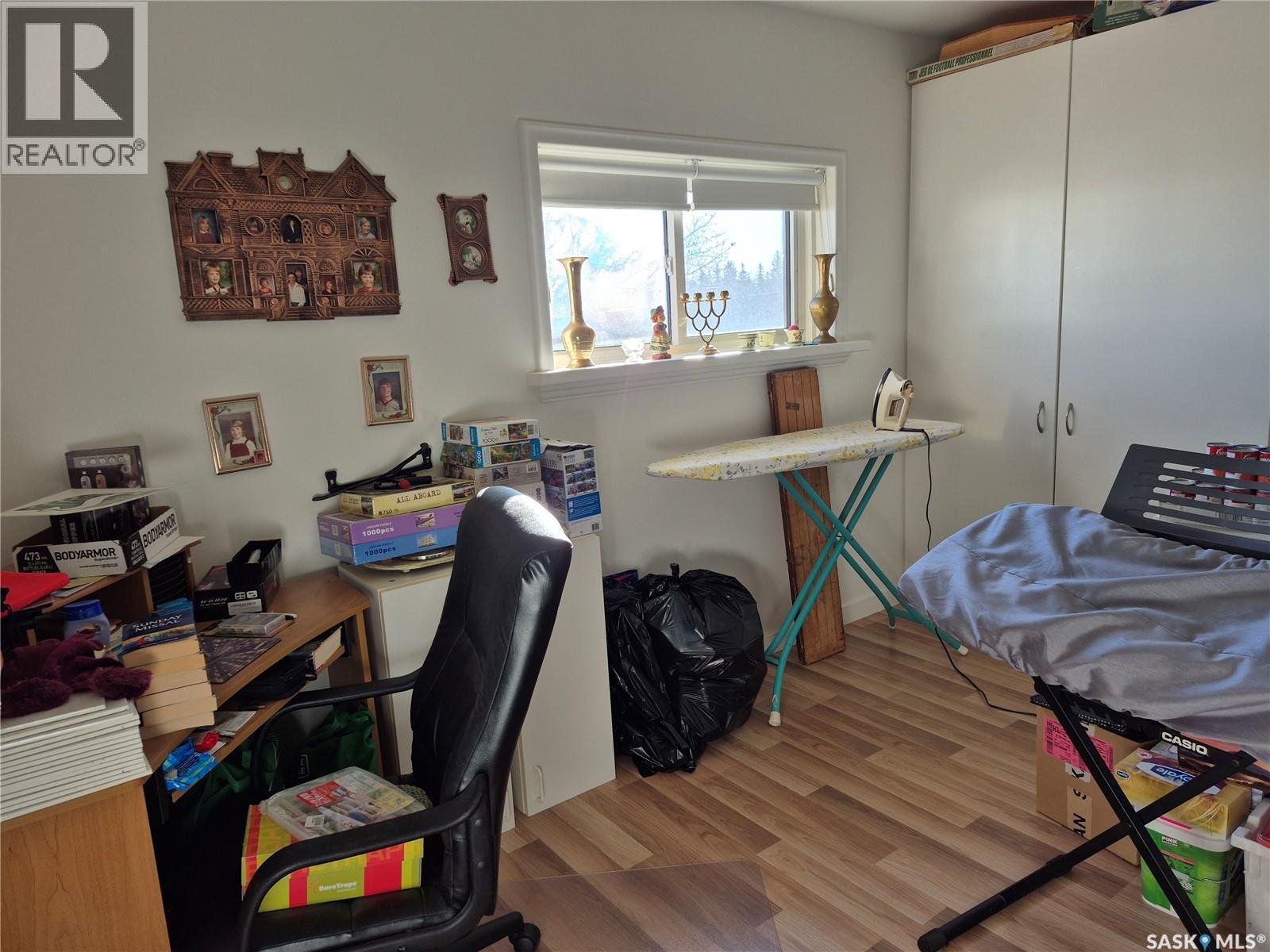 500 2nd Avenue E, Kyle, Saskatchewan  S0L 1T0 - Photo 17 - SK022179