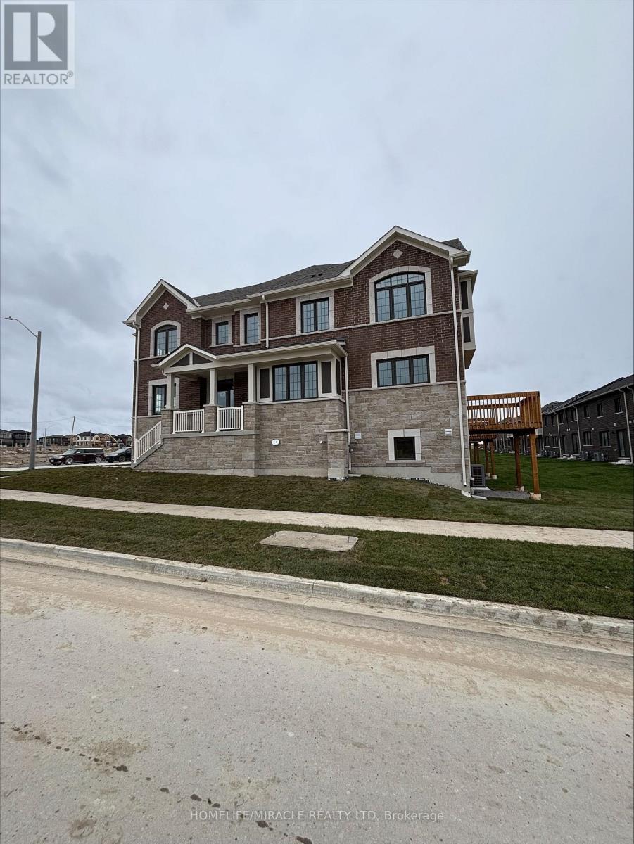 41 Lower Street, Barrie, Ontario  L9J 1B3 - Photo 5 - S12499534