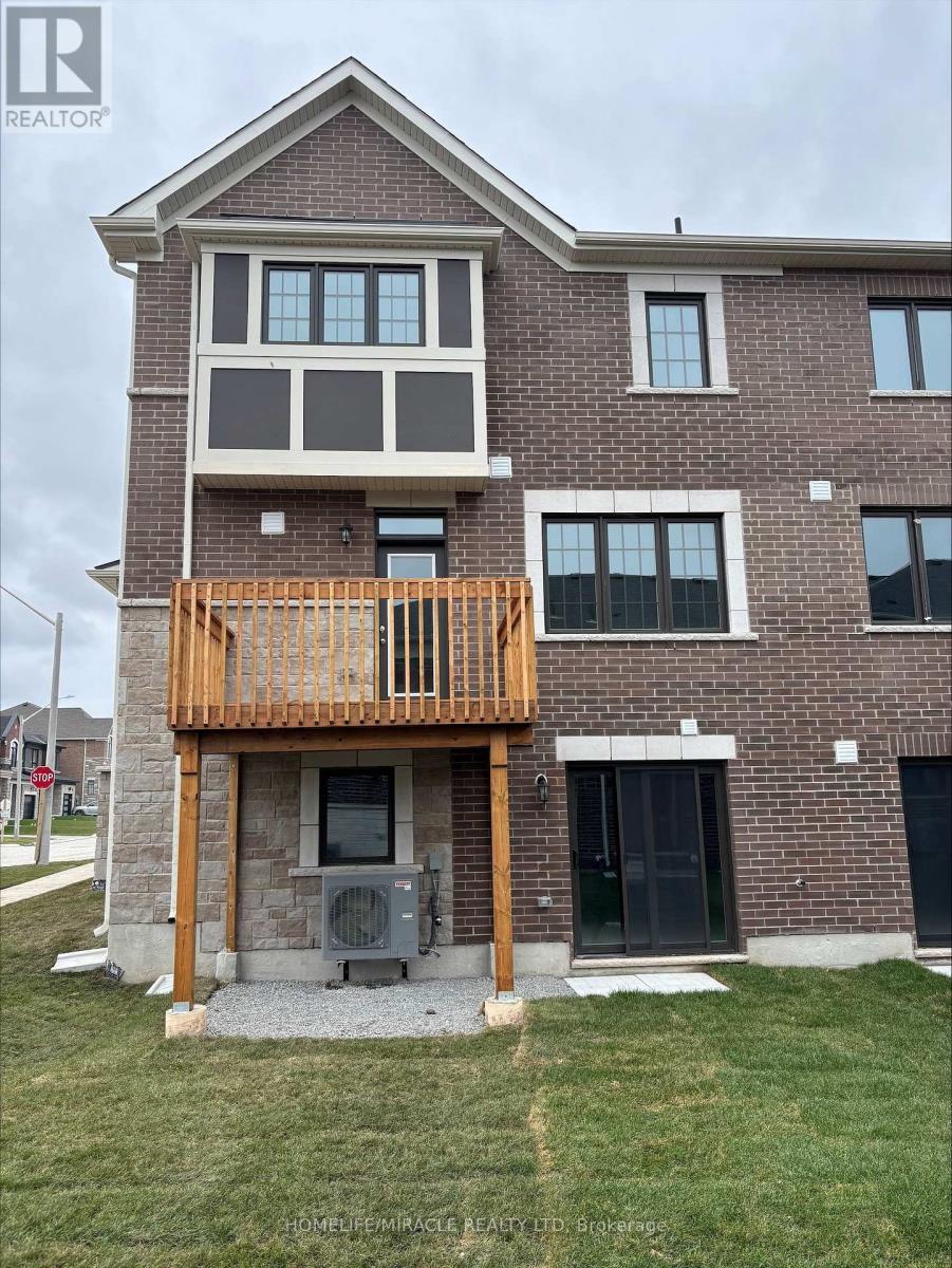 41 Lower Street, Barrie, Ontario  L9J 1B3 - Photo 6 - S12499534