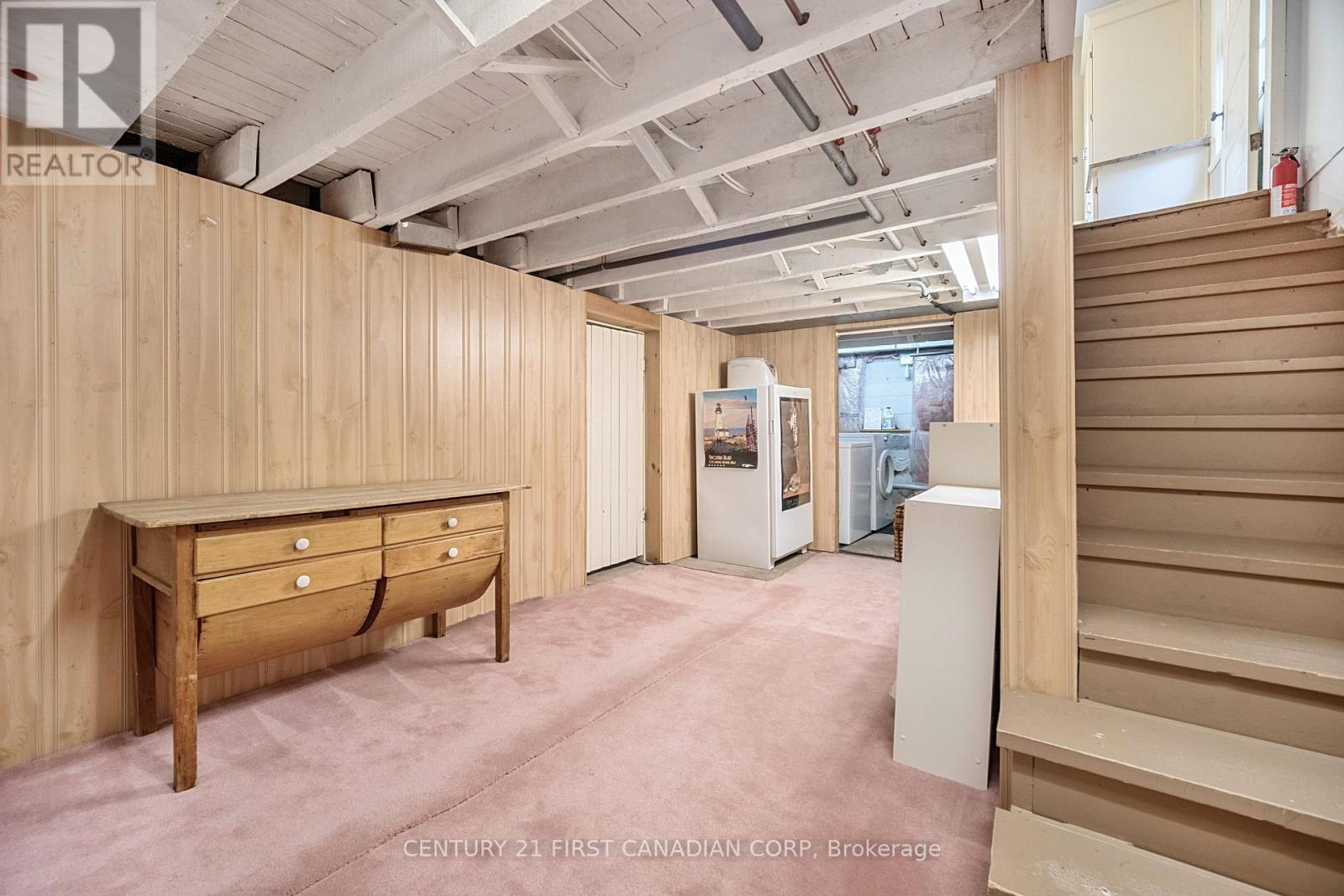 Photo 18 of 26 for 171 Mount Pleasant Avenue