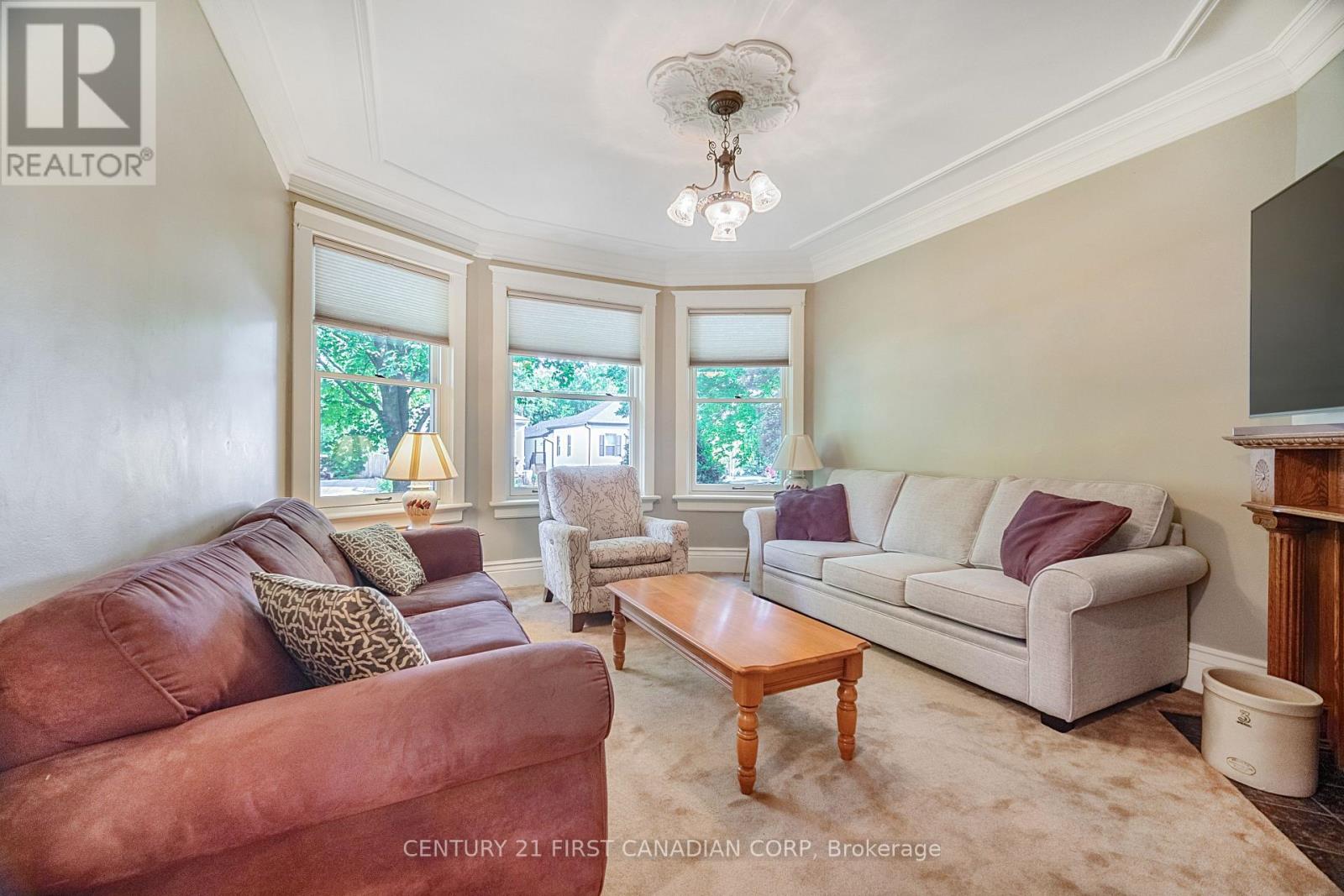 Photo 9 of 26 for 171 Mount Pleasant Avenue