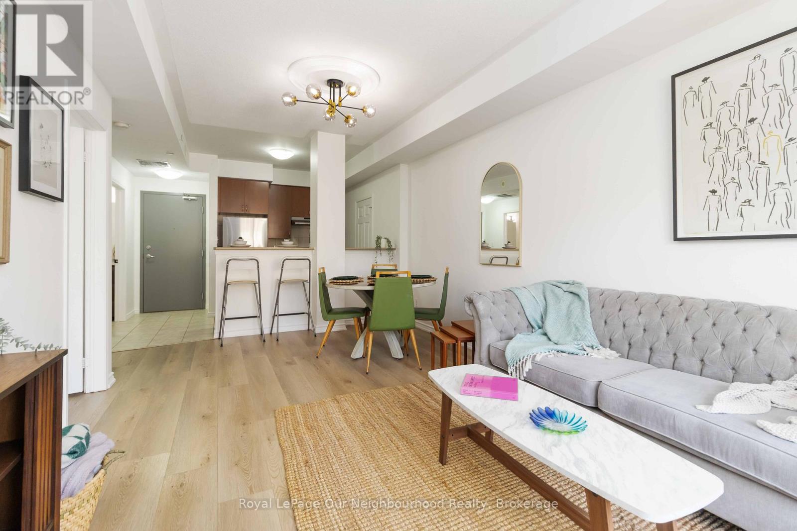 201 - 3075 Thomas Street, Mississauga (Churchill Meadows), Ontario  L5M 0M4 - Photo 2 - W12499652