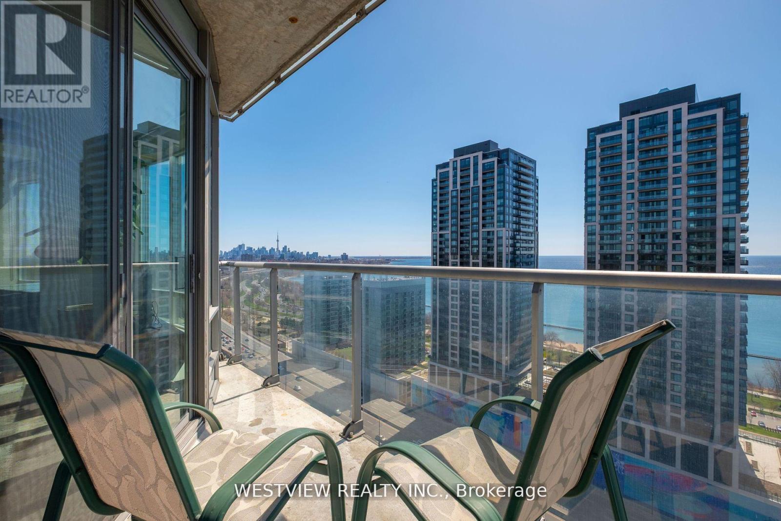 2610 - 15 Windermere Avenue, Toronto, Ontario  M6S 5A2 - Photo 3 - W12499522