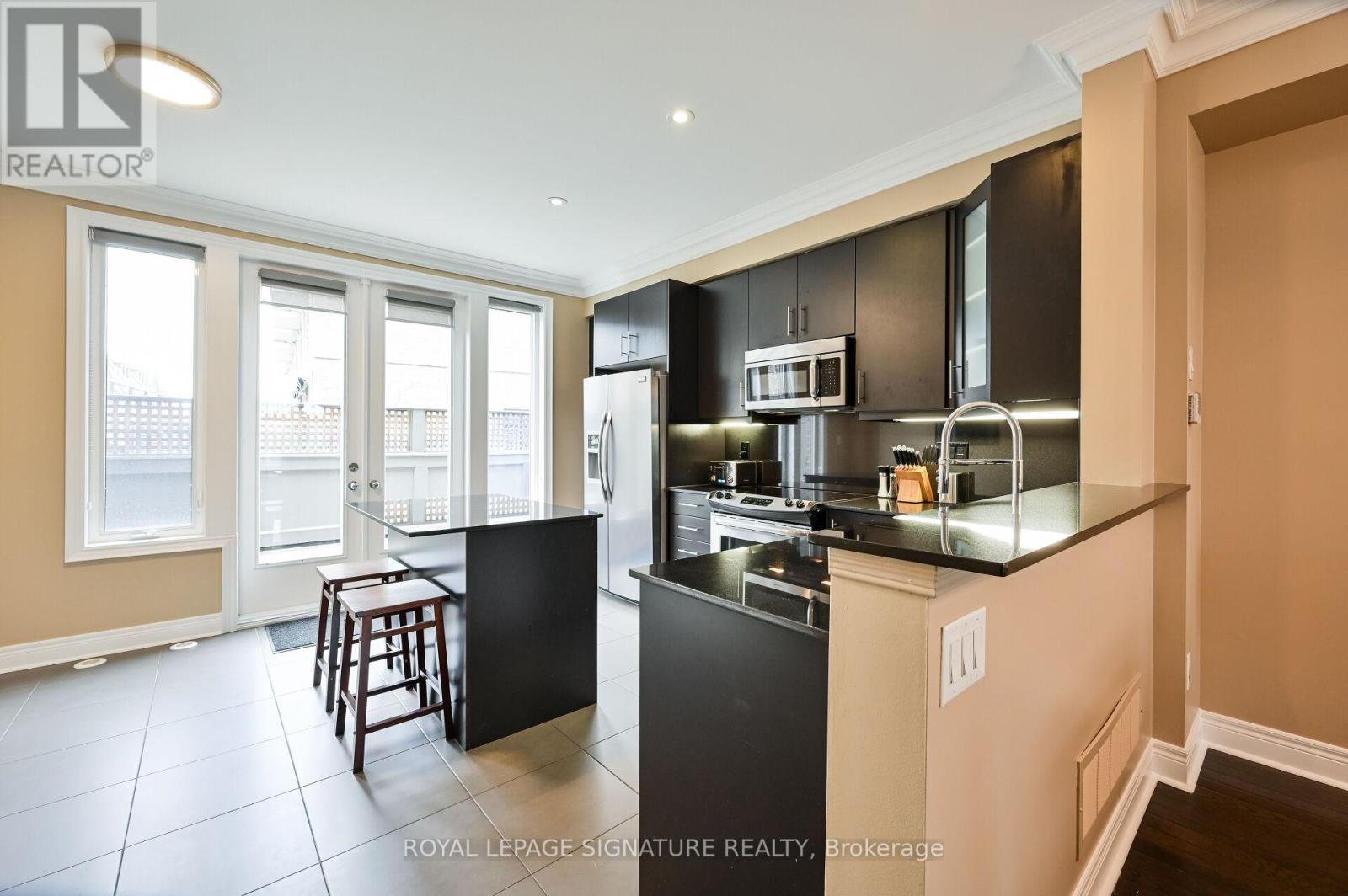 1809 Pagehurst Avenue, Mississauga, Ontario  L4X 1Y6 - Photo 13 - W12499524