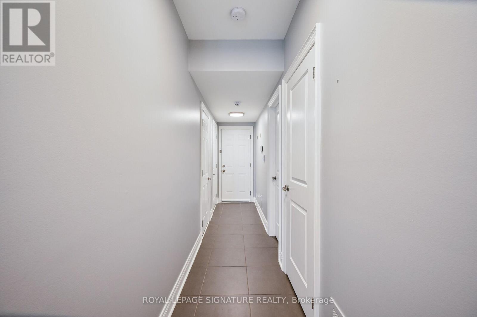 1809 Pagehurst Avenue, Mississauga, Ontario  L4X 1Y6 - Photo 5 - W12499524