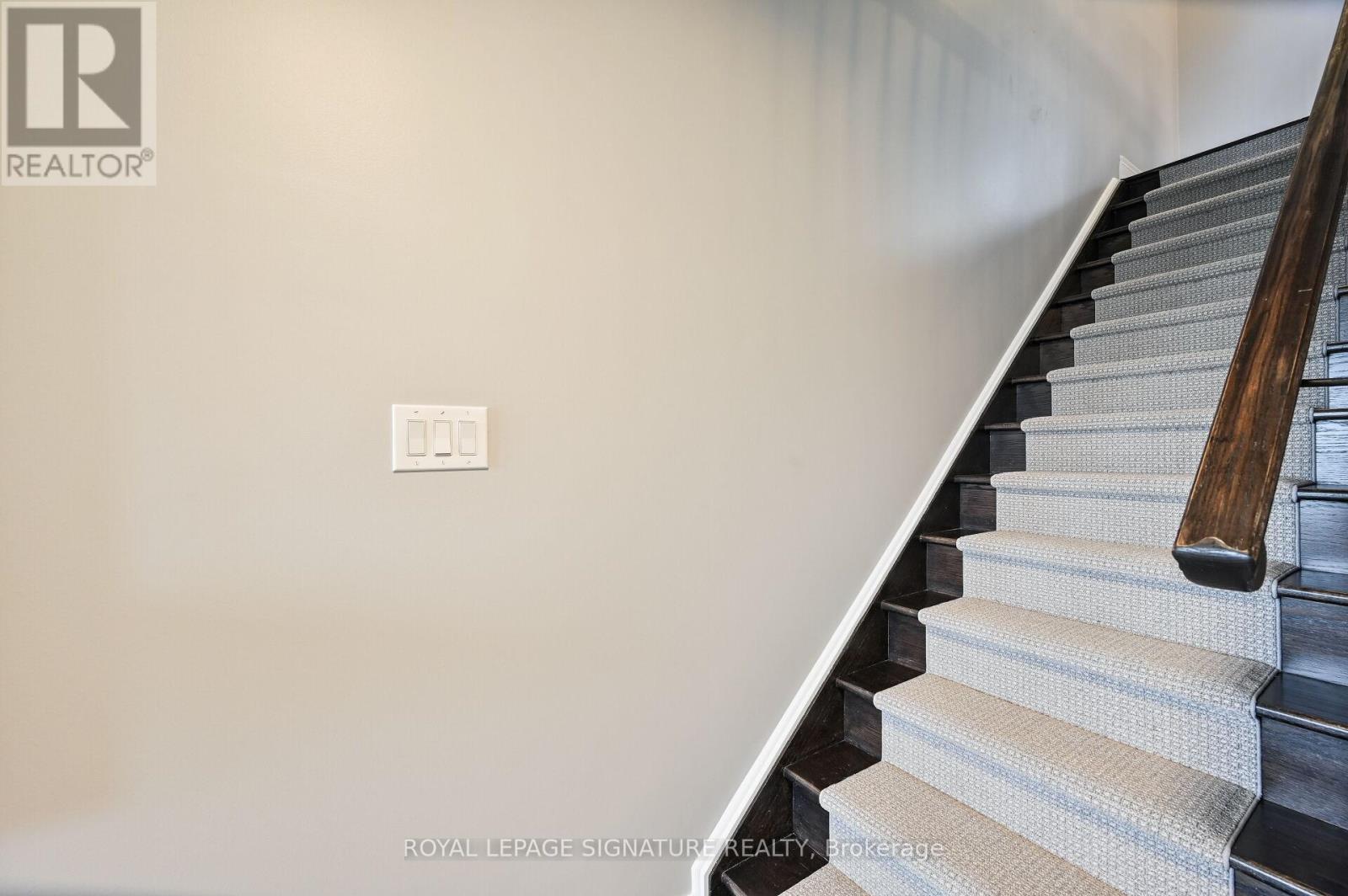 1809 Pagehurst Avenue, Mississauga, Ontario  L4X 1Y6 - Photo 8 - W12499524