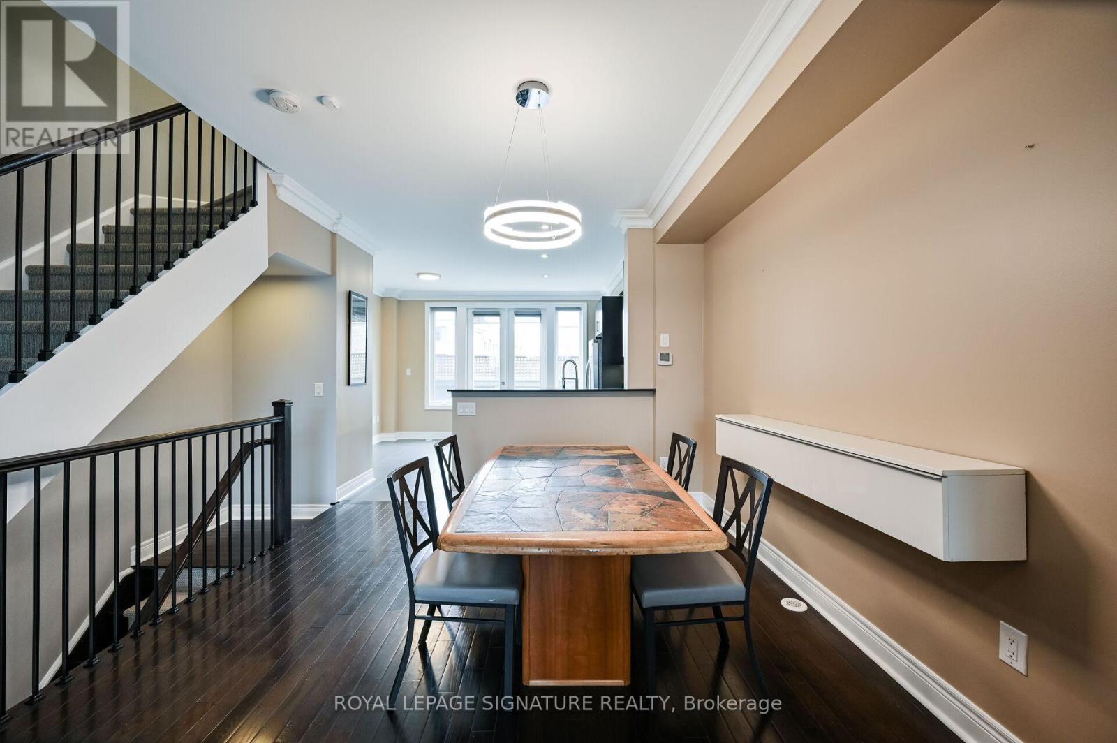 1809 Pagehurst Avenue, Mississauga, Ontario  L4X 1Y6 - Photo 9 - W12499524