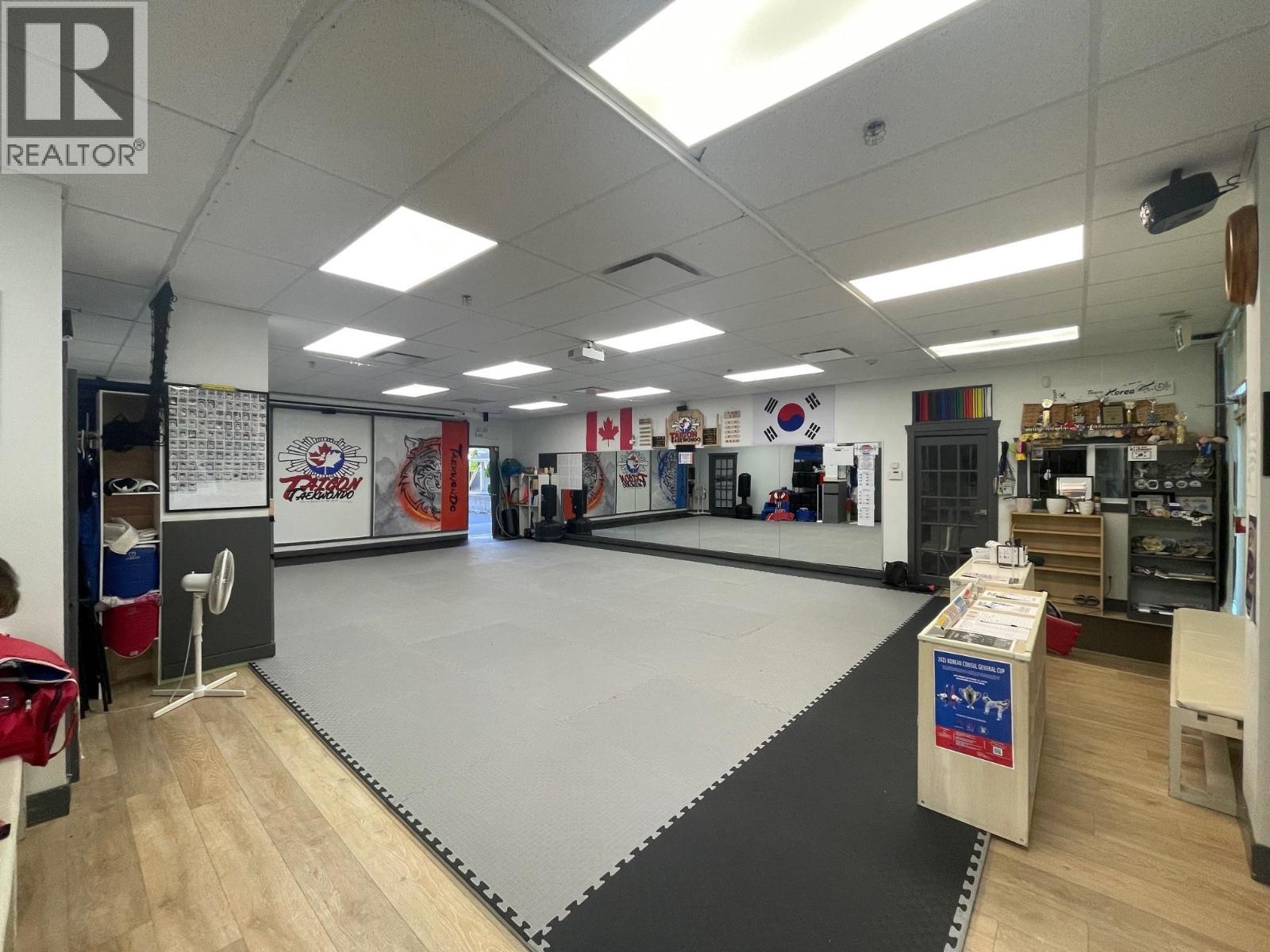 101 & 102 1209 W 16th Street, North Vancouver, British Columbia  V7P 1R5 - Photo 3 - C8072318