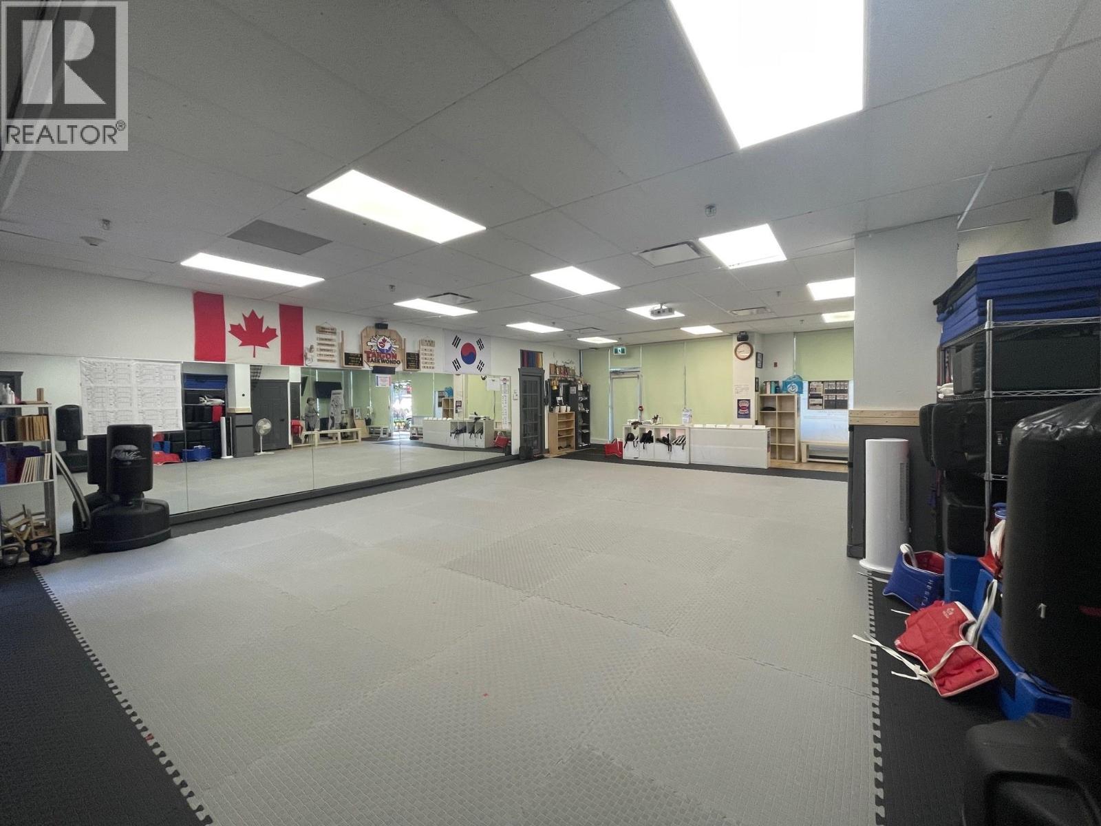 101 & 102 1209 W 16th Street, North Vancouver, British Columbia  V7P 1R5 - Photo 2 - C8072318