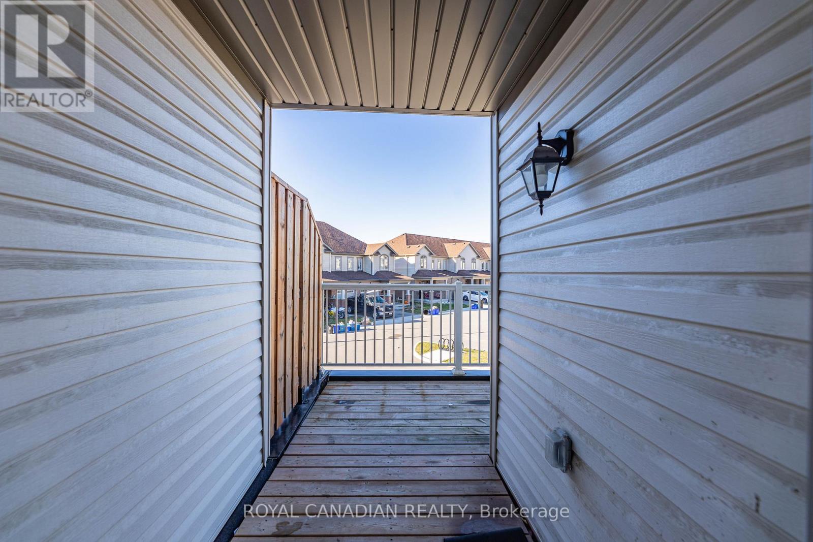 764 Linden Drive, Cambridge, Ontario  N3H 0E3 - Photo 12 - X12499546