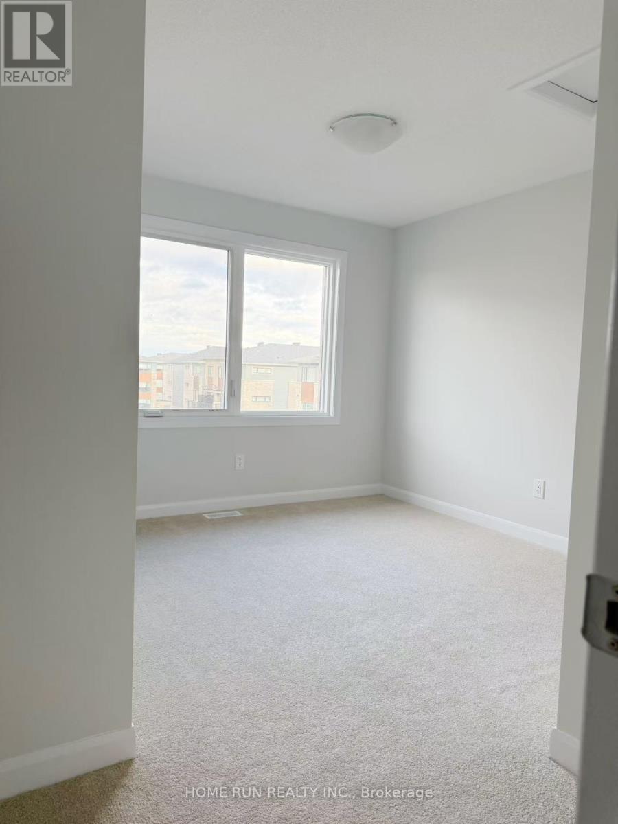 1021 Creekway Private, Ottawa, Ontario  K2T 0T1 - Photo 12 - X12477229