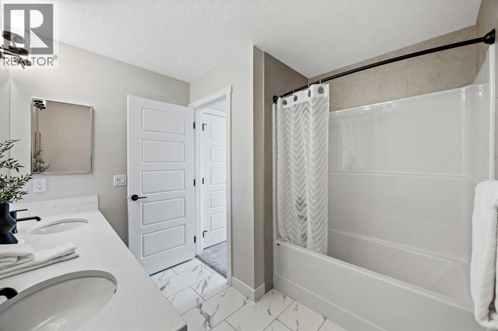 340 Fireside Drive, Cochrane, Alberta  T4C 3H8 - Photo 15 - A2256696