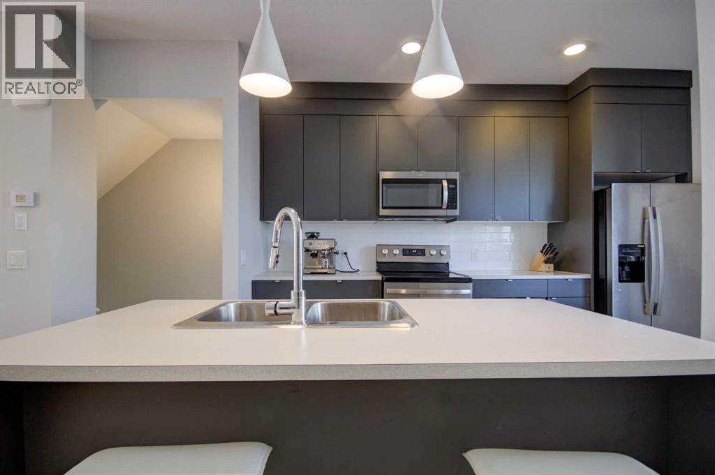 7018 34 Avenue Nw, Calgary, Alberta  T3B 6E8 - Photo 11 - A2267760