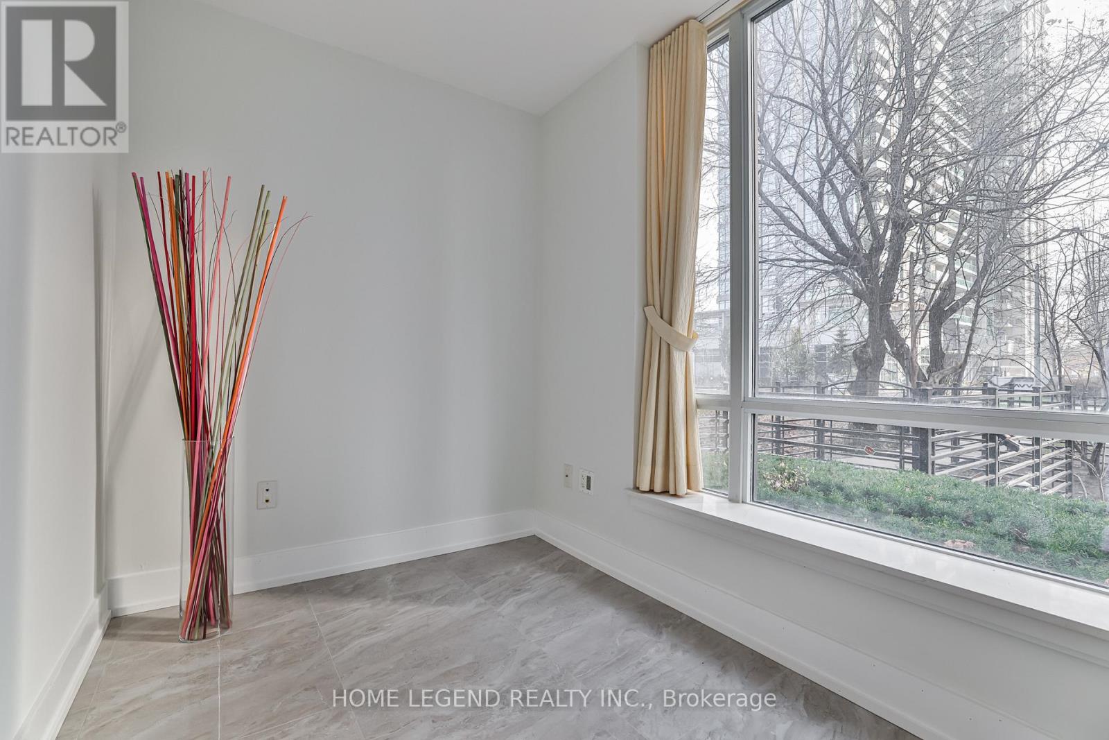 Th17 - 23 Sheppard Avenue E, Toronto, Ontario  M2N 0C8 - Photo 3 - C12499592