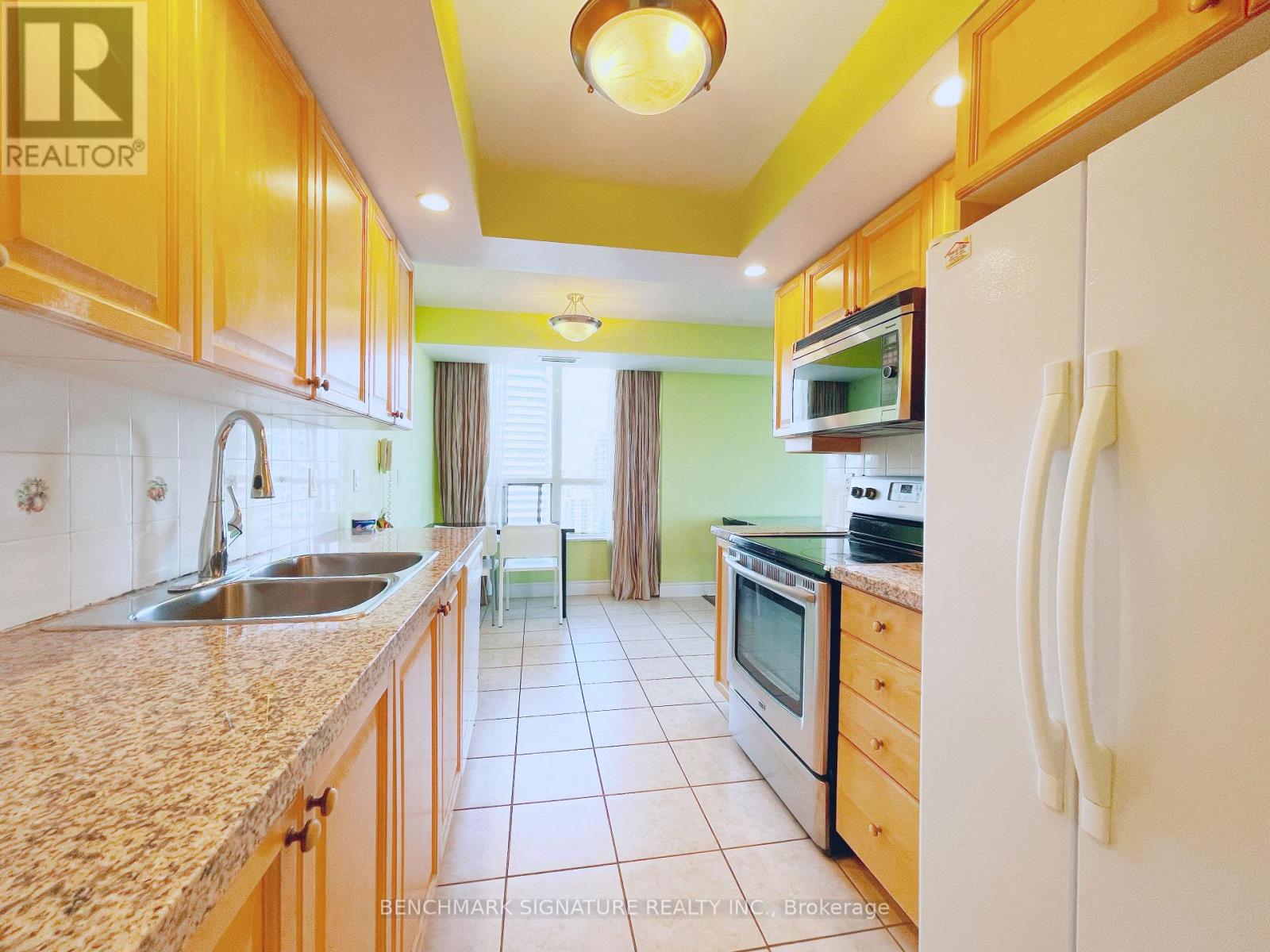 2612 - 10 Northtown Way, Toronto, Ontario  M2N 7L4 - Photo 3 - C12499608