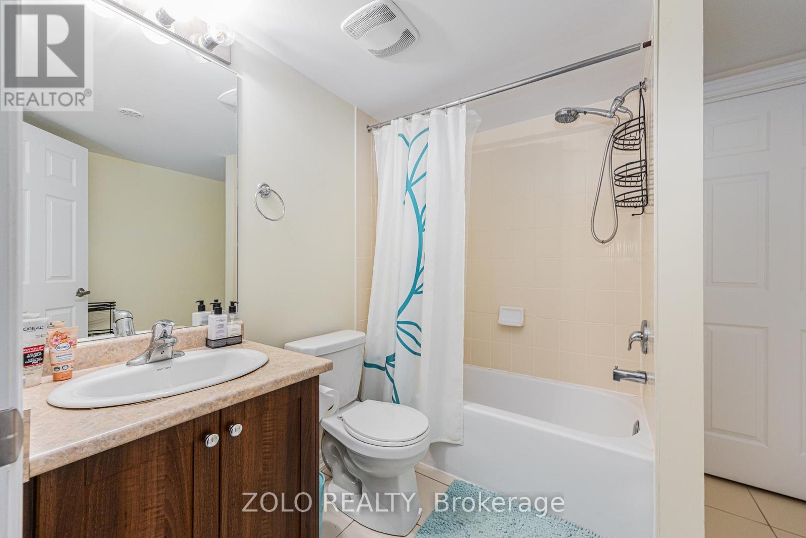 235 Appleton Court, Newmarket, Ontario  L3Y 1J2 - Photo 19 - N12495384