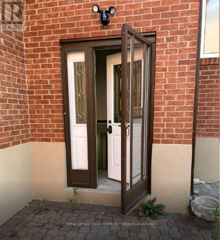 Basement - 19 Tannery Court, Richmond Hill, Ontario  L4C 7V5 - Photo 6 - N12406930