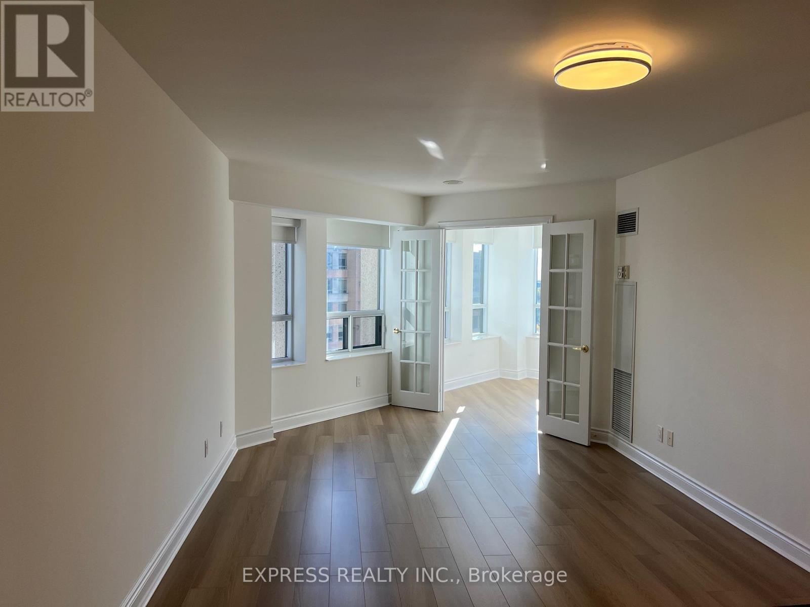 1024 - 15 Northtown Way, Toronto, Ontario  M3N 7A2 - Photo 3 - C12499446