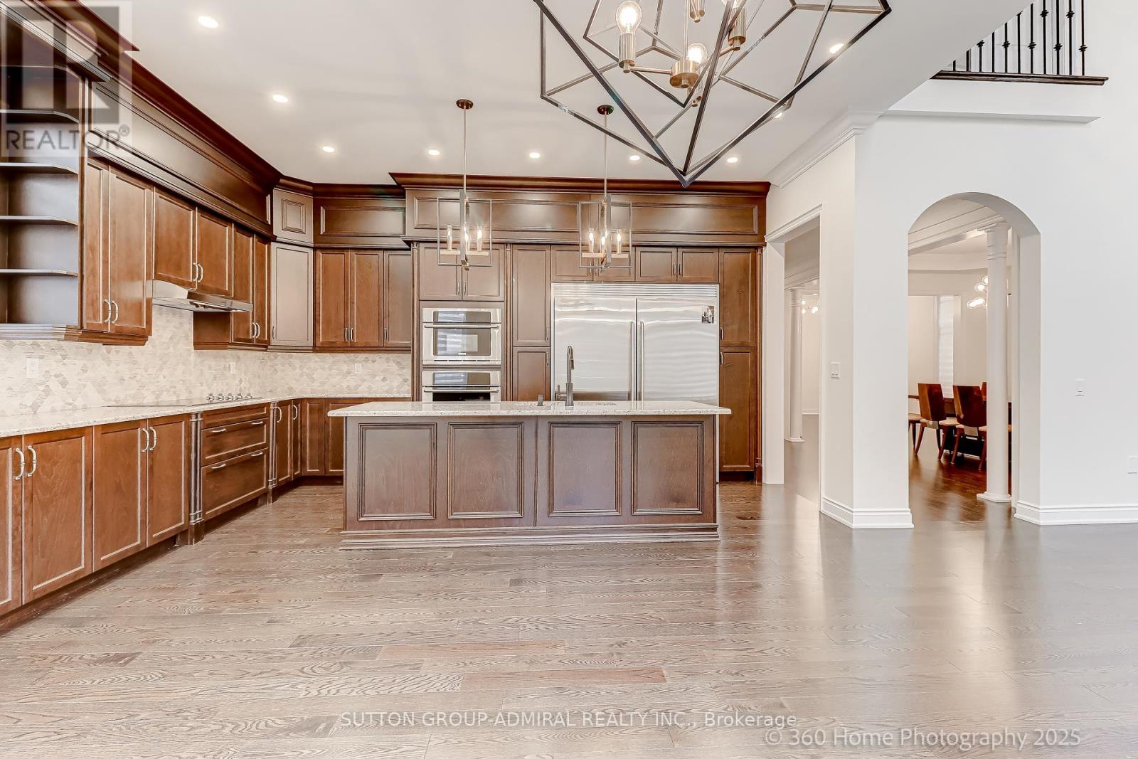 107 Queen Filomena Avenue, Vaughan, Ontario  L6A 0J1 - Photo 9 - N12480935