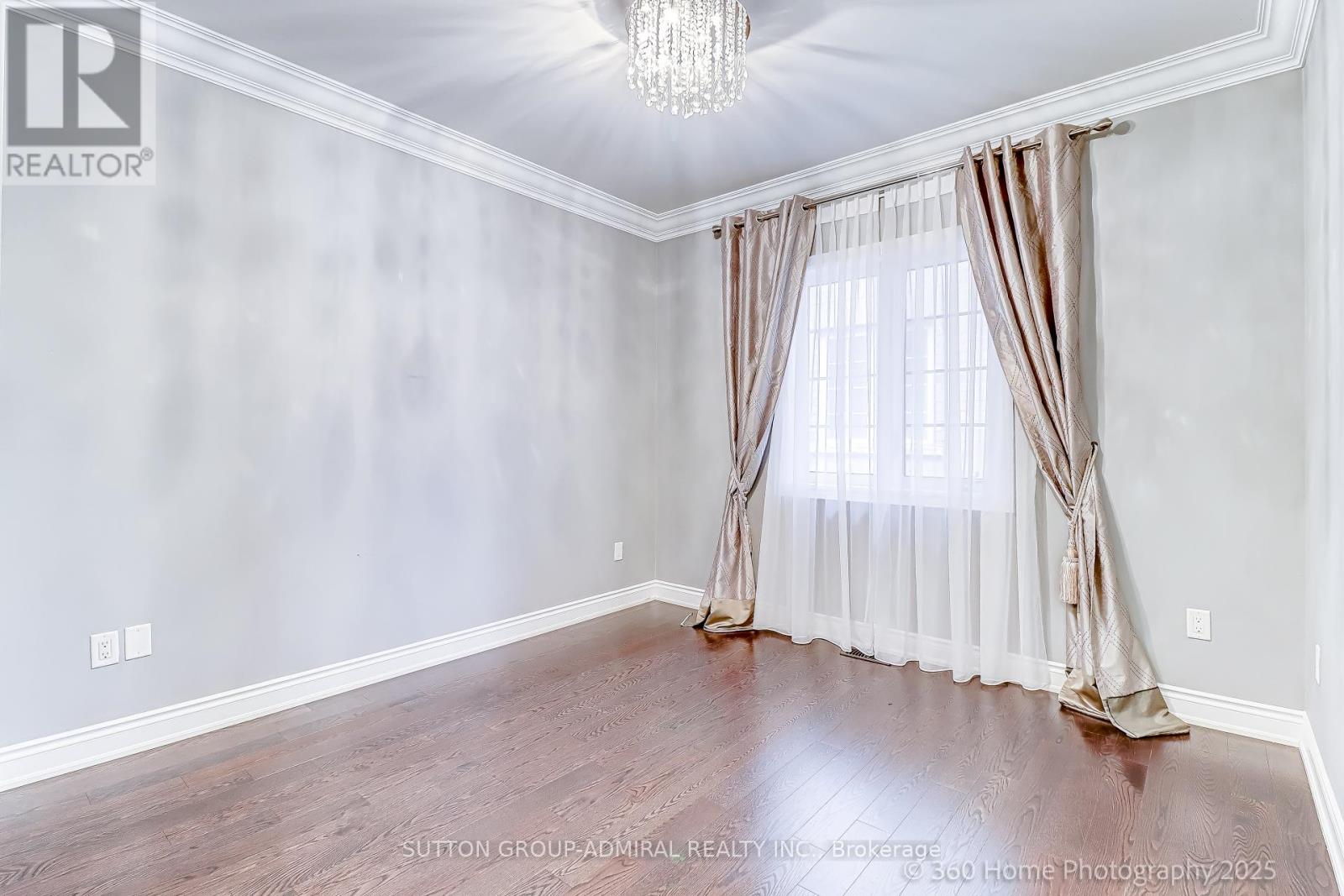 107 Queen Filomena Avenue, Vaughan, Ontario  L6A 0J1 - Photo 12 - N12480935