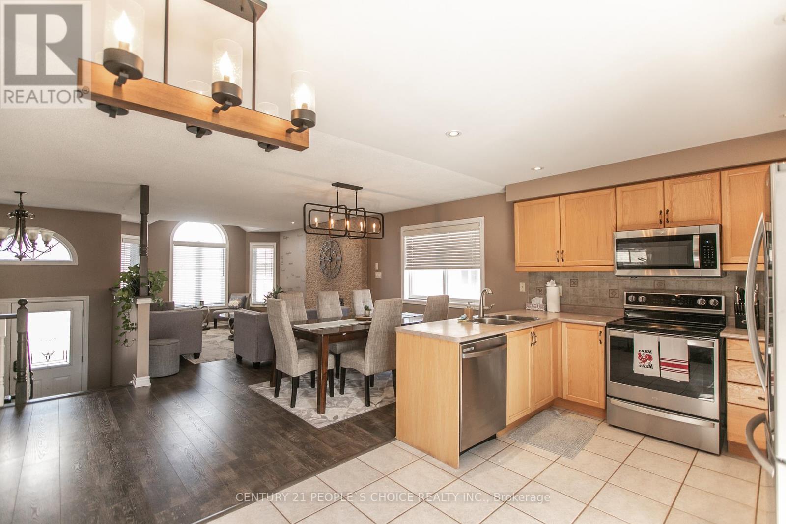 55 Marsellus Drive, Barrie, Ontario  L4N 8S6 - Photo 9 - S12498080