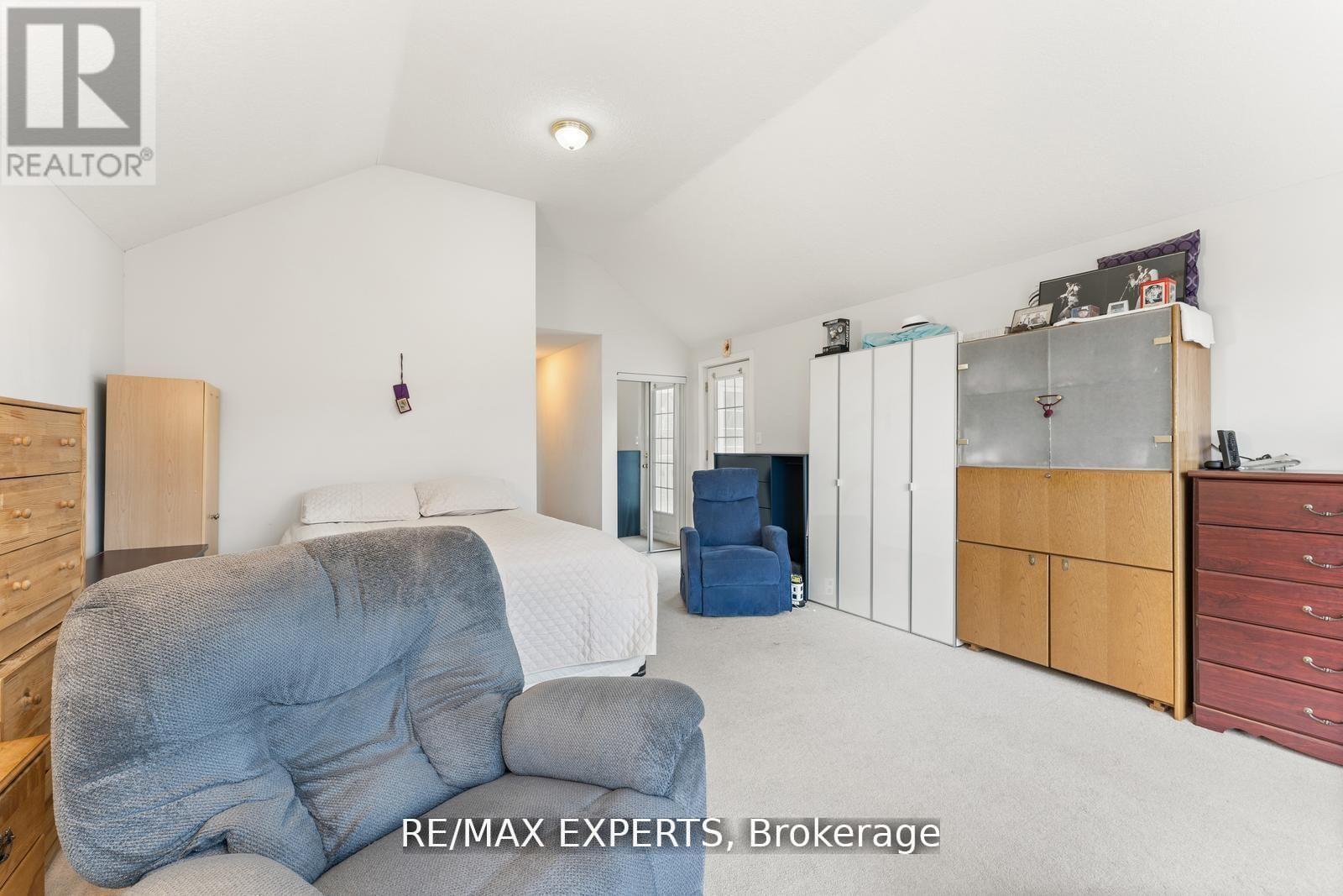 56 Steepleridge Street, Kitchener, Ontario  N2P 2W3 - Photo 23 - X12442317