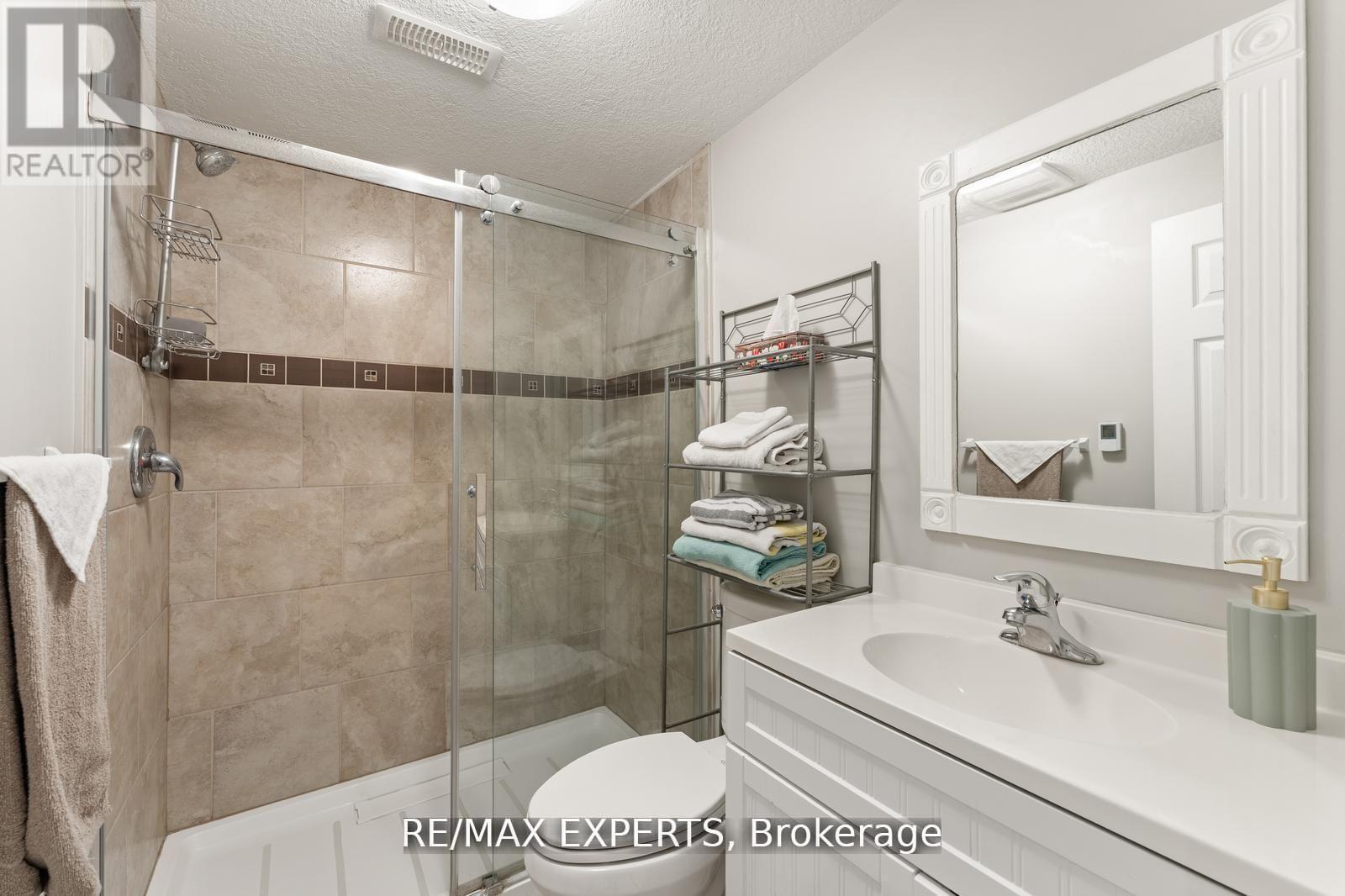 56 Steepleridge Street, Kitchener, Ontario  N2P 2W3 - Photo 42 - X12442317