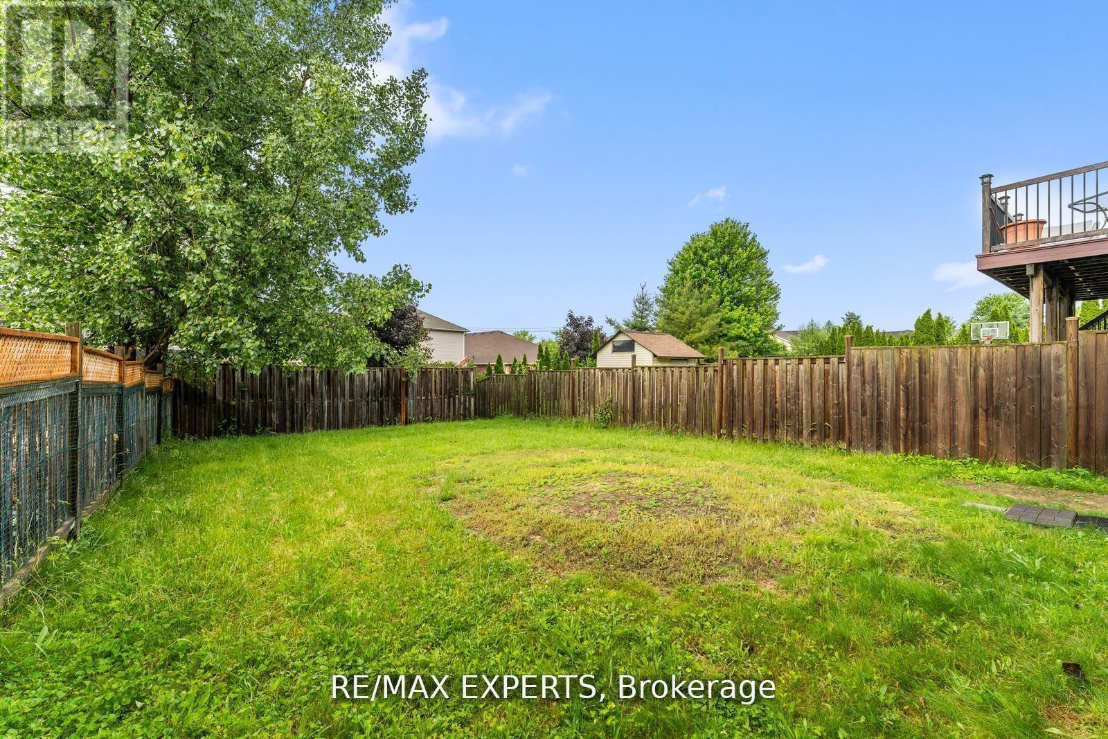 56 Steepleridge Street, Kitchener, Ontario  N2P 2W3 - Photo 43 - X12442317