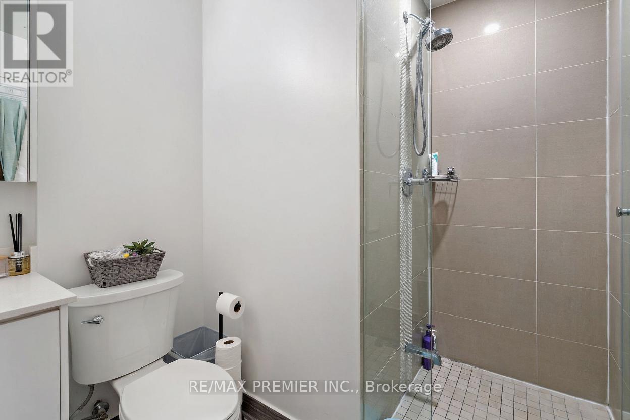 1704 - 95 Oneida Crescent, Richmond Hill, Ontario  L4B 0H5 - Photo 14 - N12499584