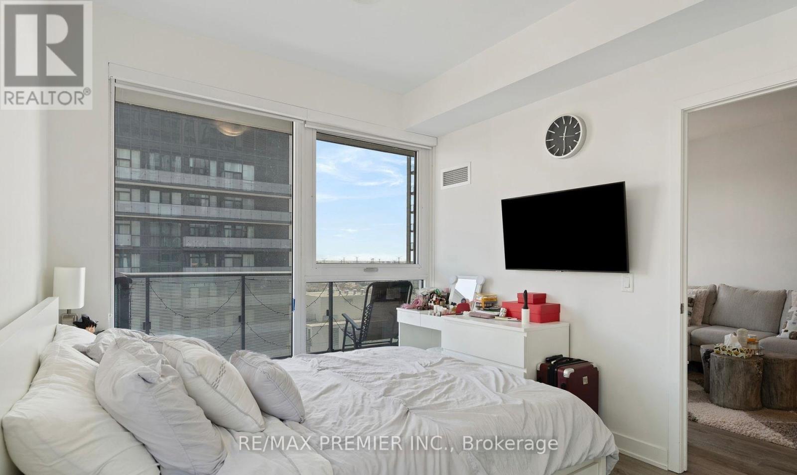 1704 - 95 Oneida Crescent, Richmond Hill, Ontario  L4B 0H5 - Photo 17 - N12499584