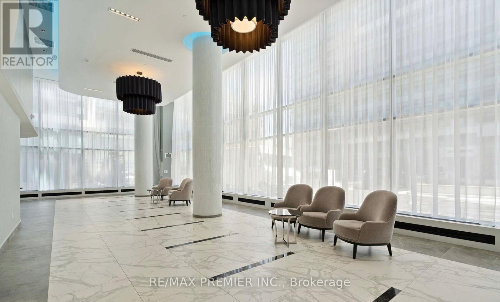 1704 - 95 Oneida Crescent, Richmond Hill, Ontario  L4B 0H5 - Photo 27 - N12499584