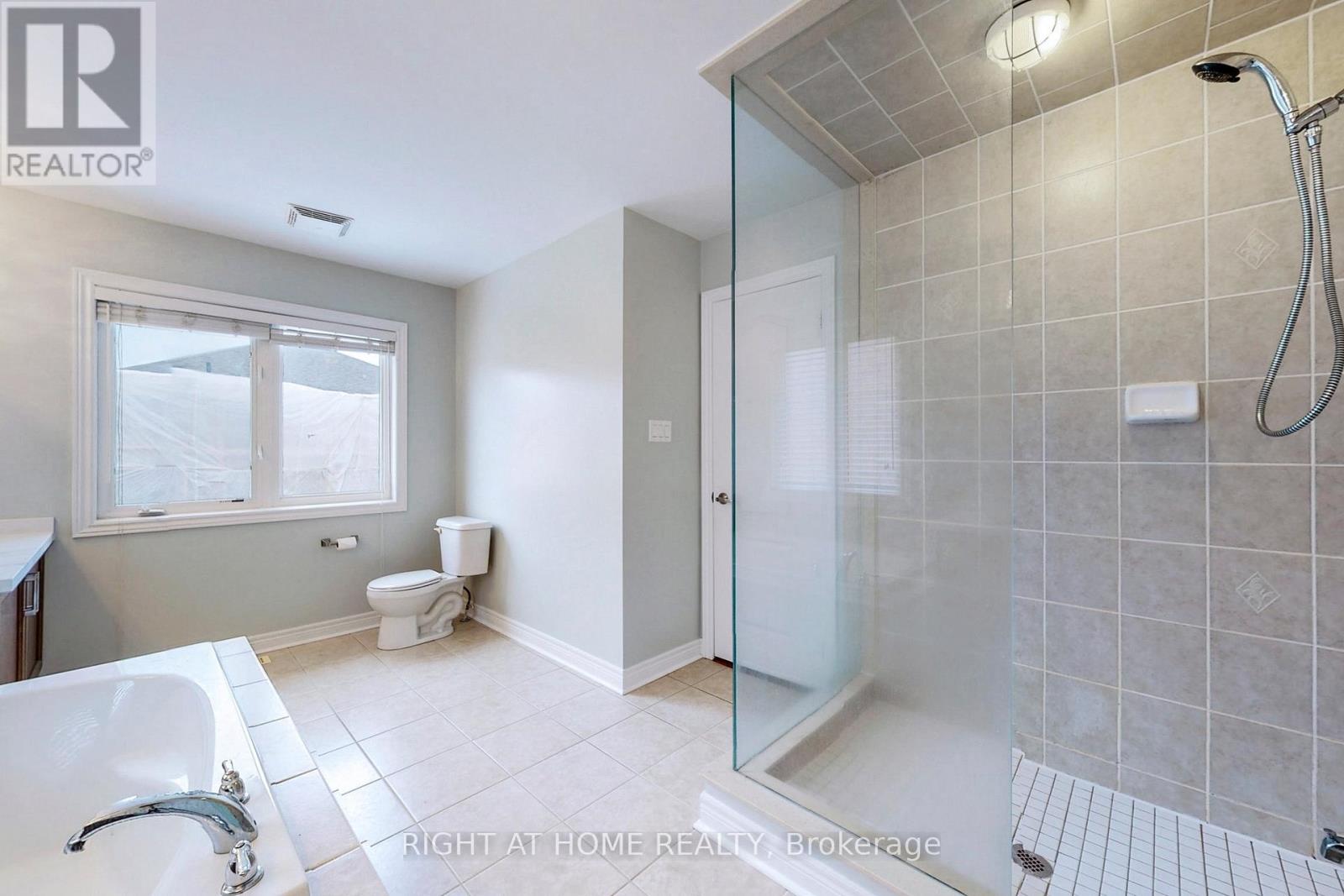 Main, 2nd Floor - 90 Maplebank Crescent, Whitchurch-Stouffville, Ontario  L4A 0R8 - Photo 29 - N12499598